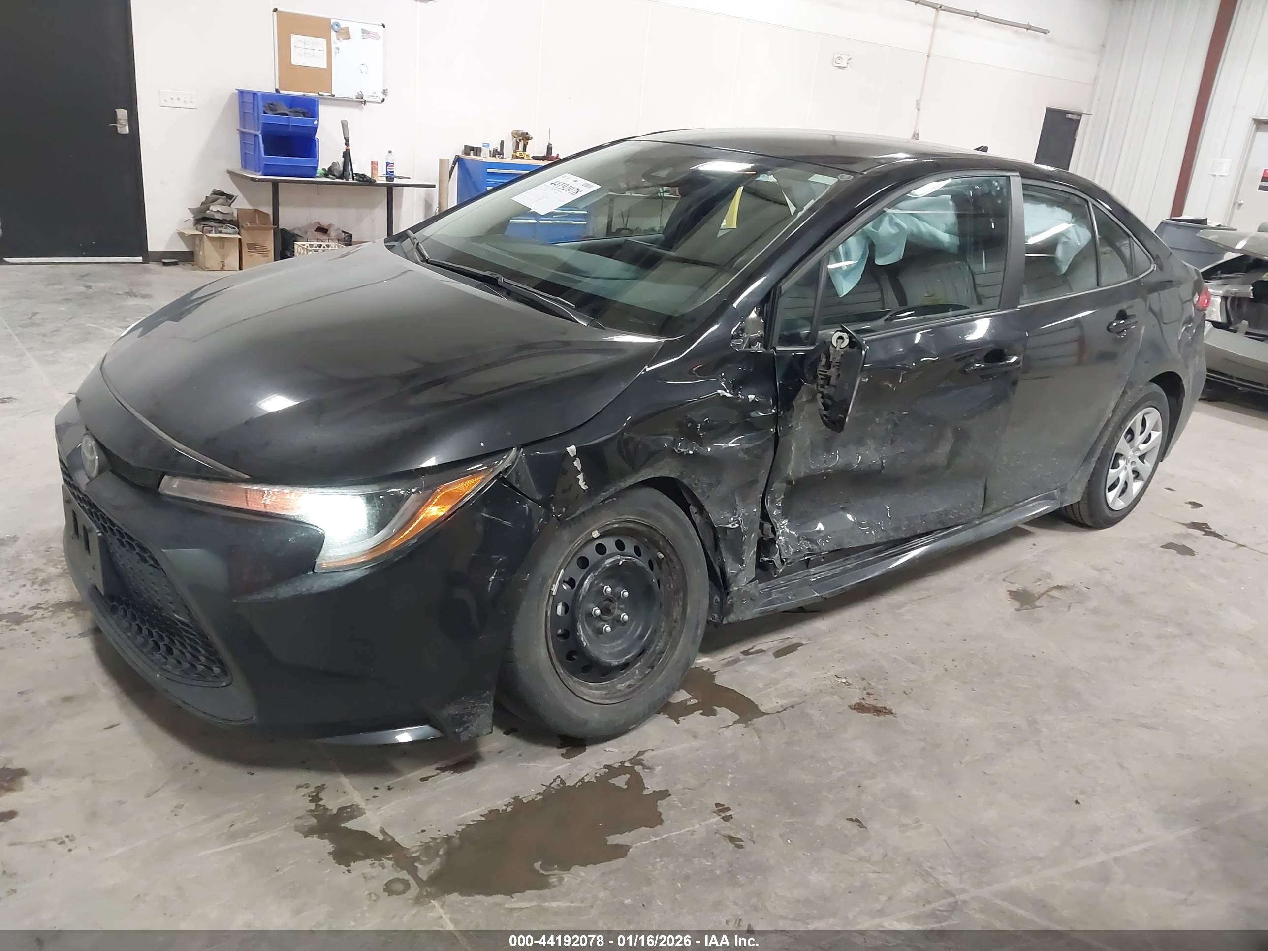 TOYOTA COROLLA image 2