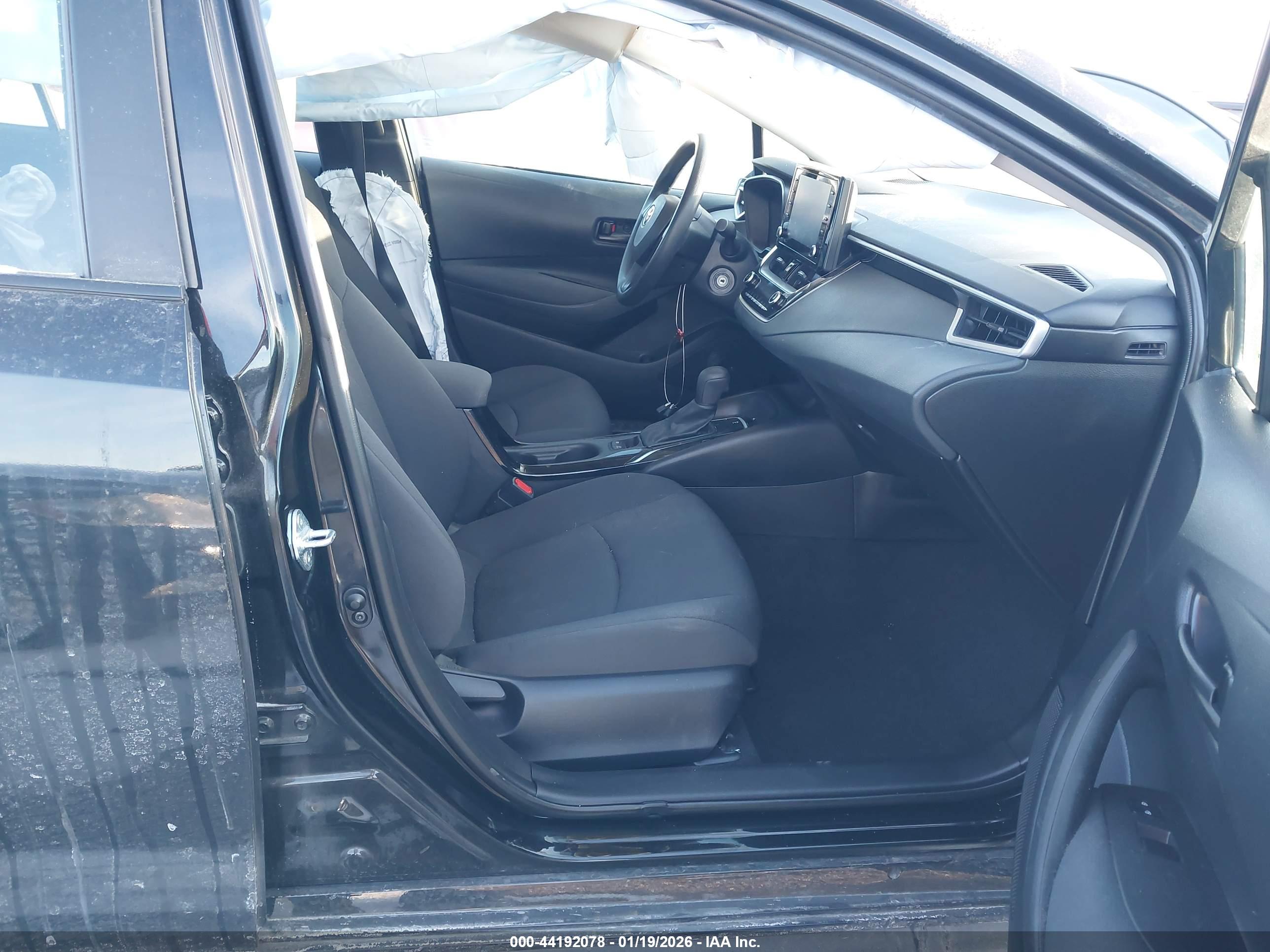 TOYOTA COROLLA image 5