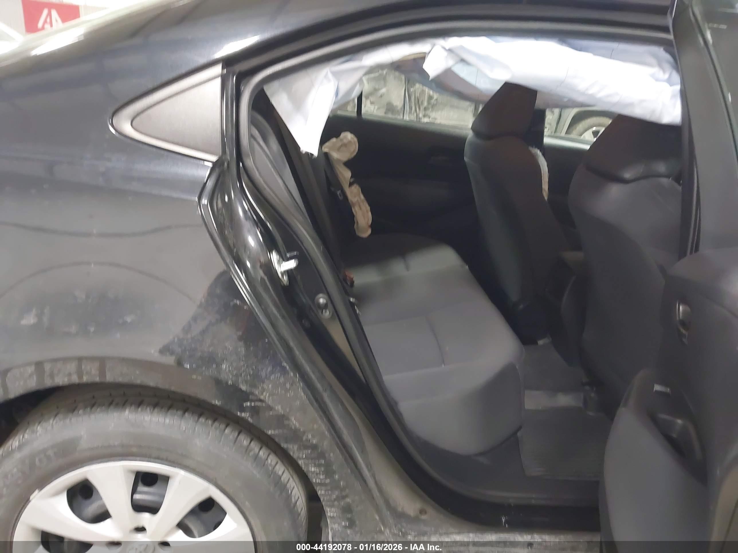 TOYOTA COROLLA image 8
