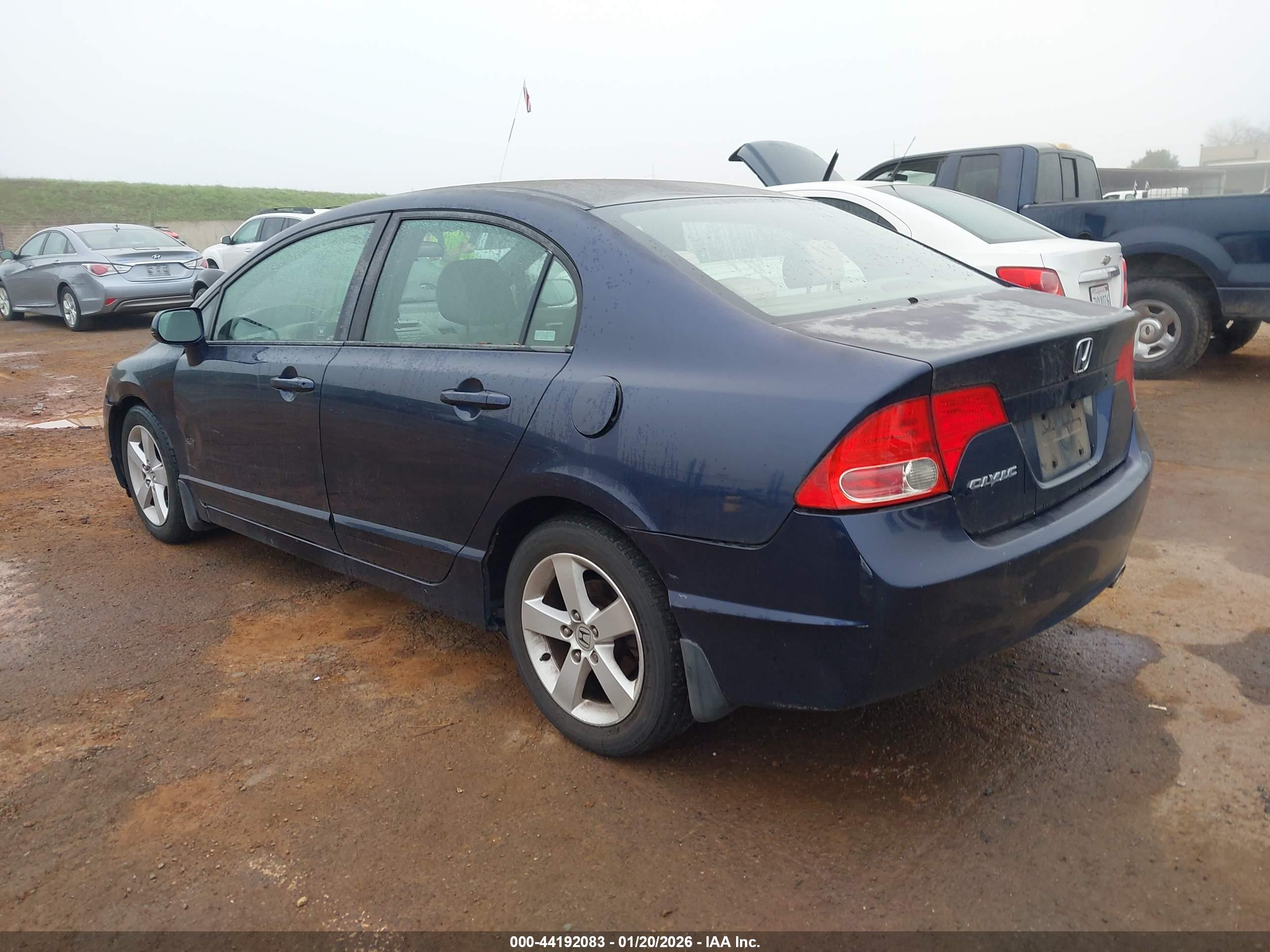HONDA CIVIC image 3