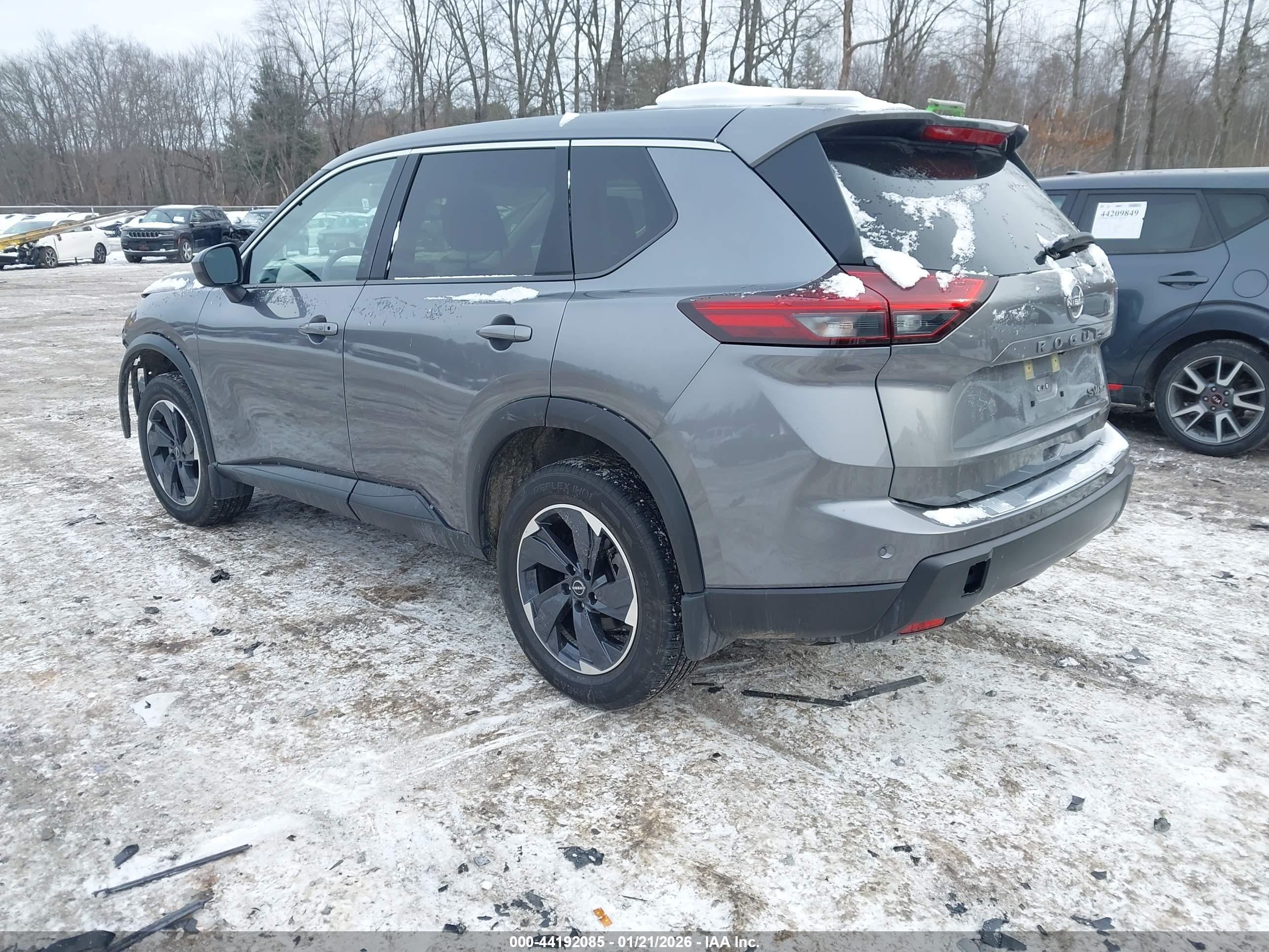 NISSAN ROGUE image 3