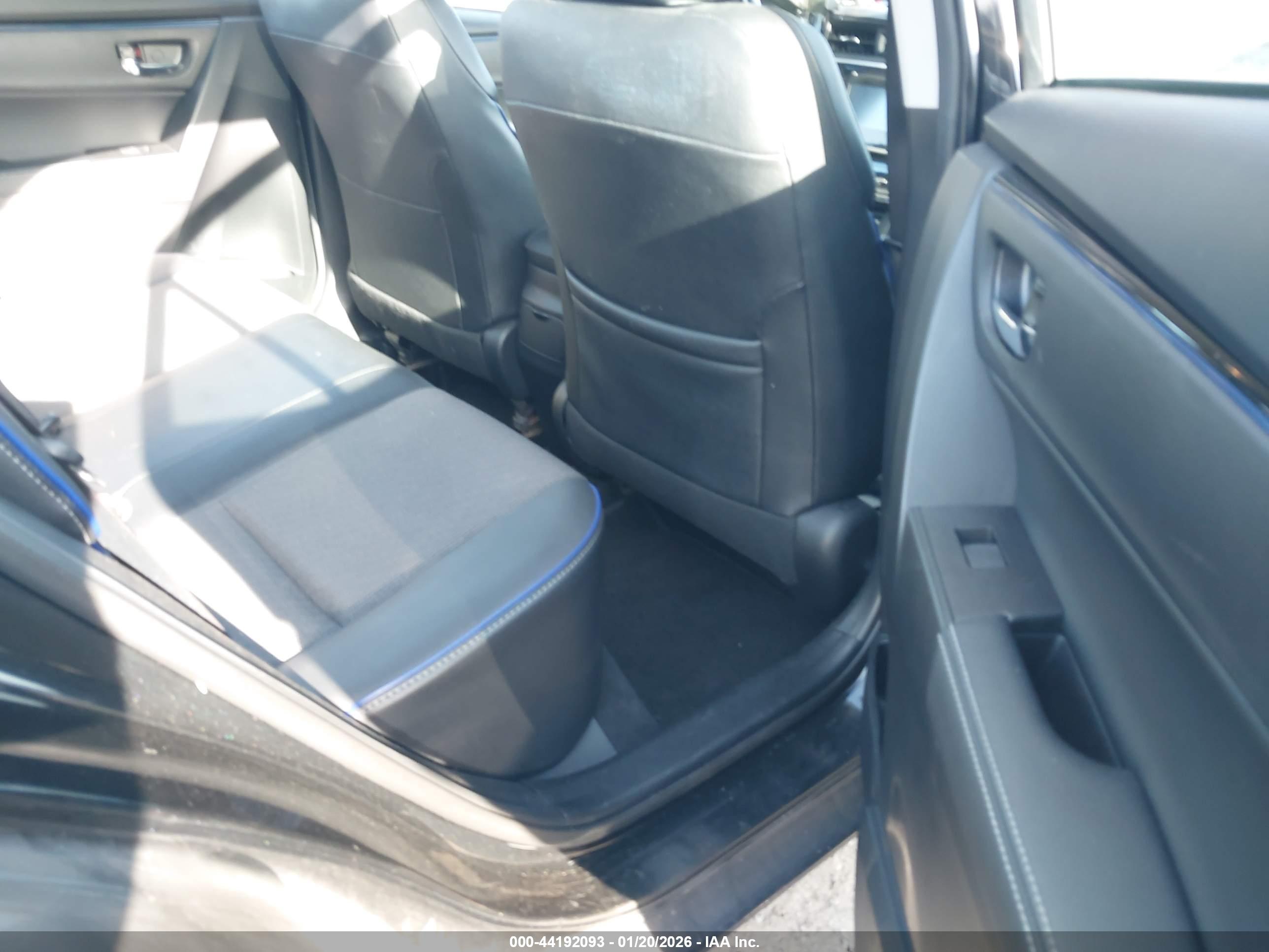 TOYOTA COROLLA image 8