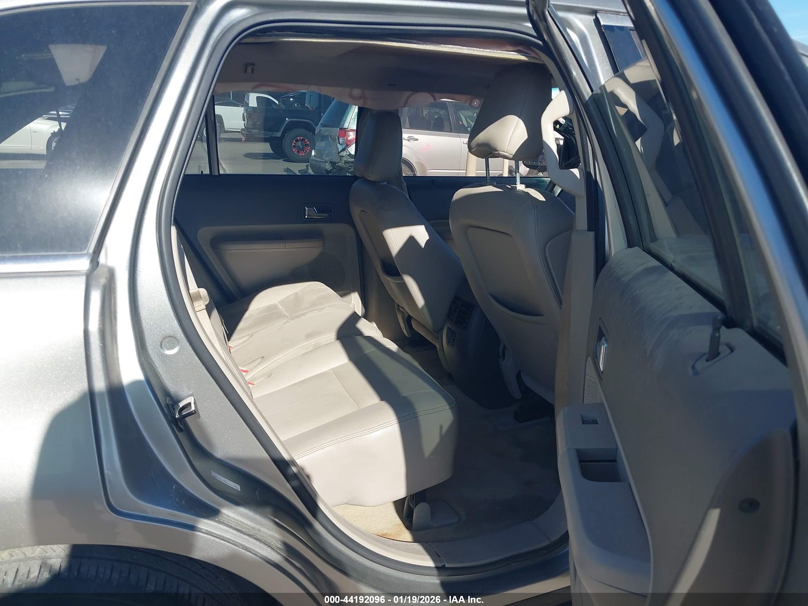 FORD EDGE image 8