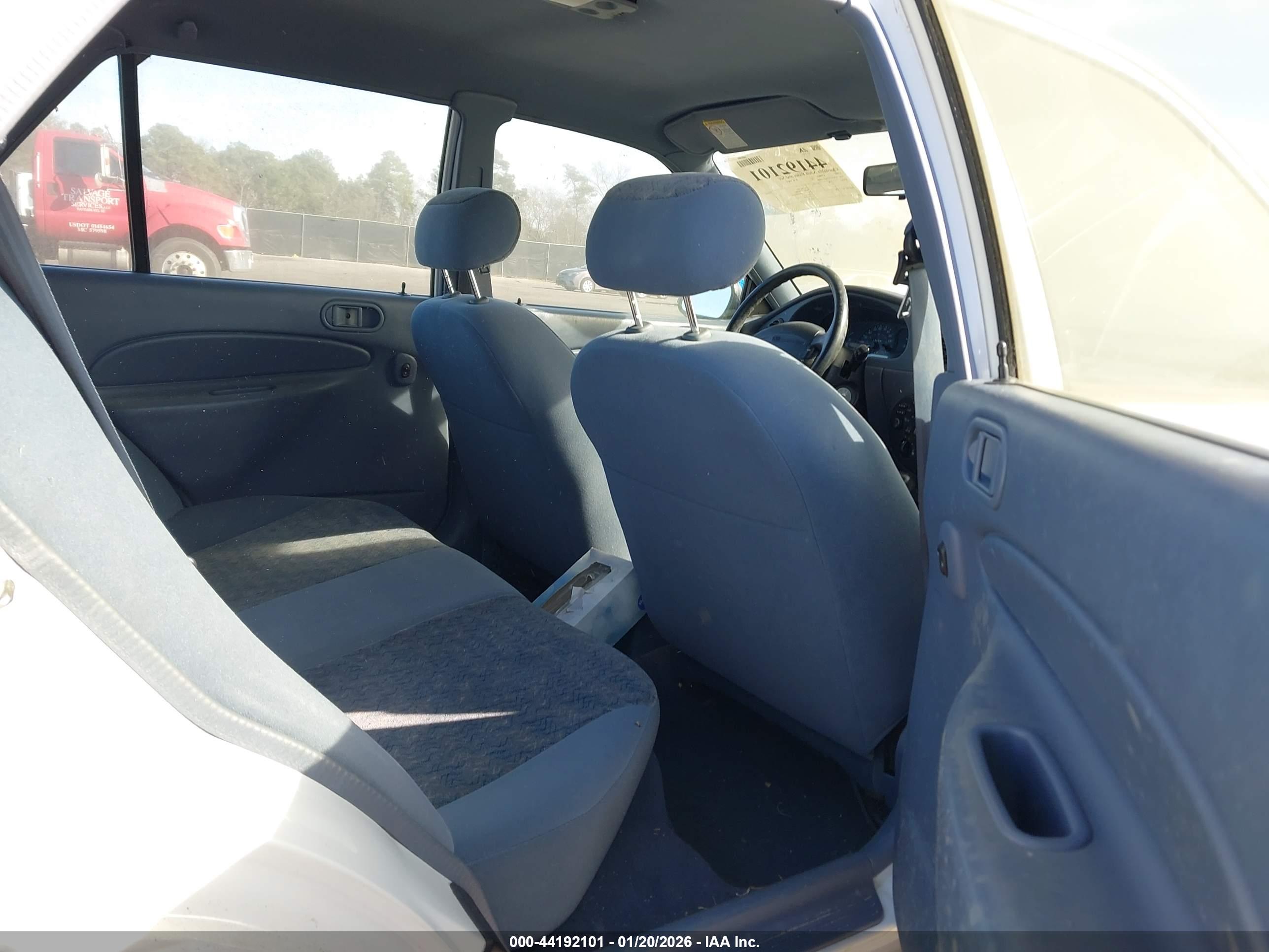 FORD ESCORT image 8
