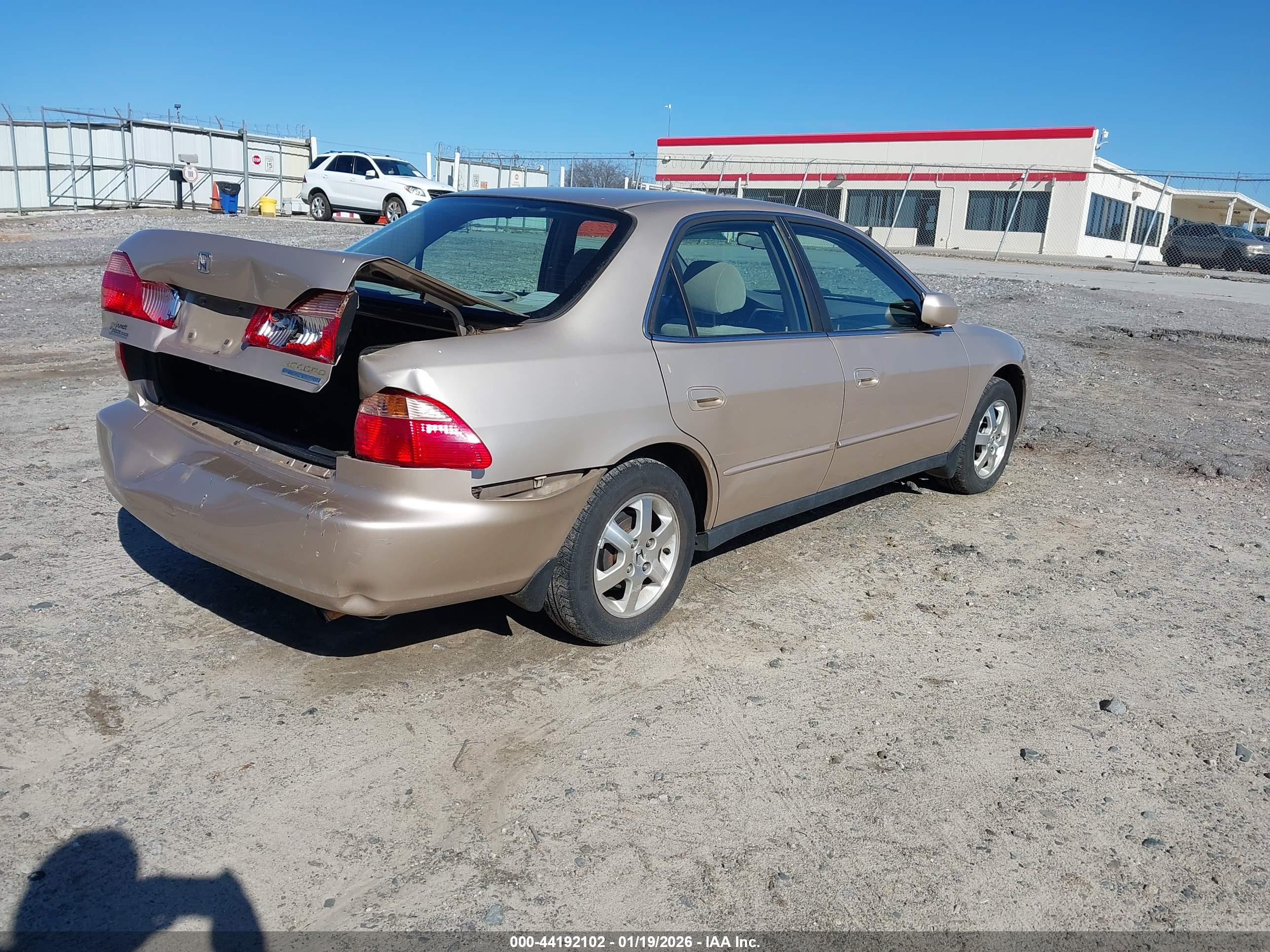 HONDA ACCORD image 4