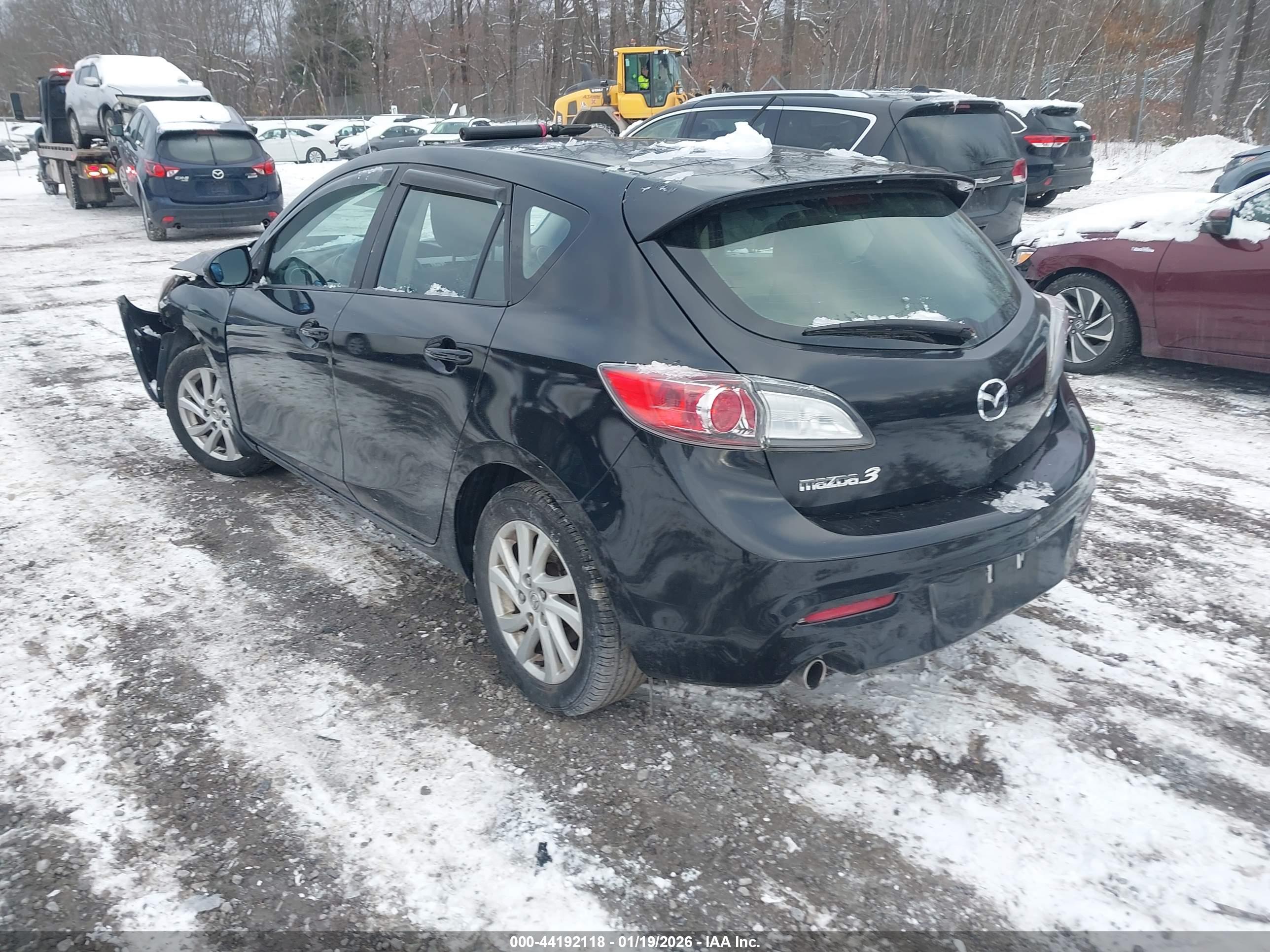 MAZDA MAZDA3 image 3