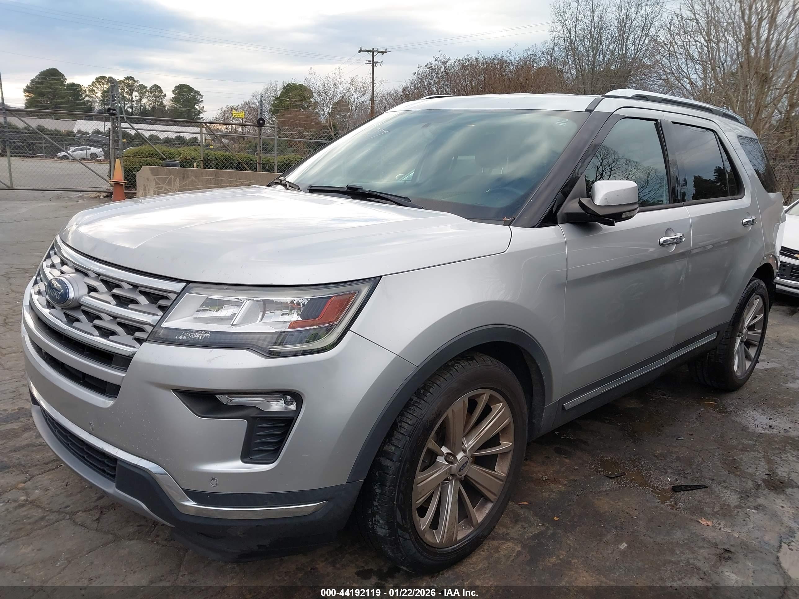 FORD EXPLORER image 2