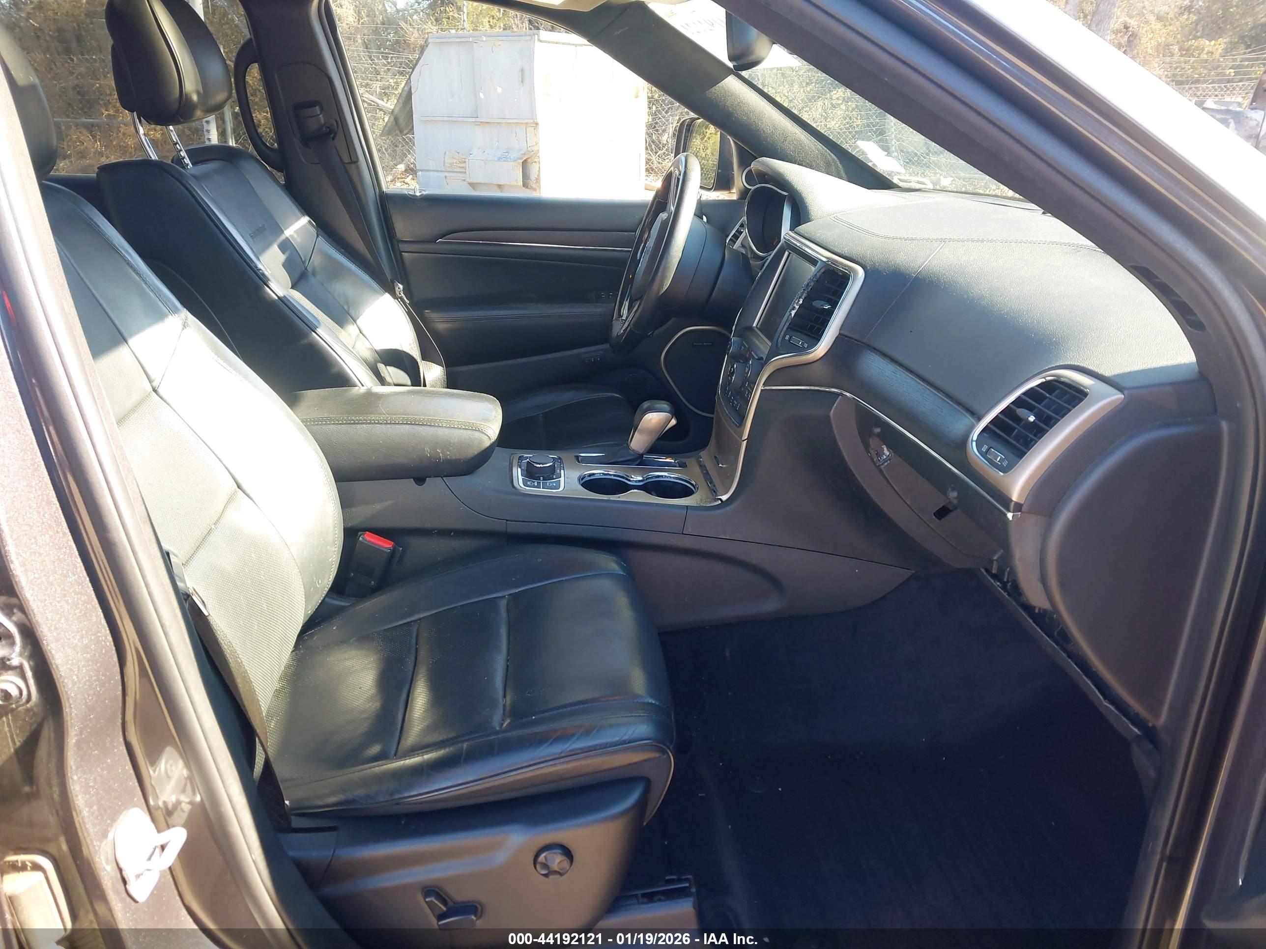 JEEP GRAND image 5
