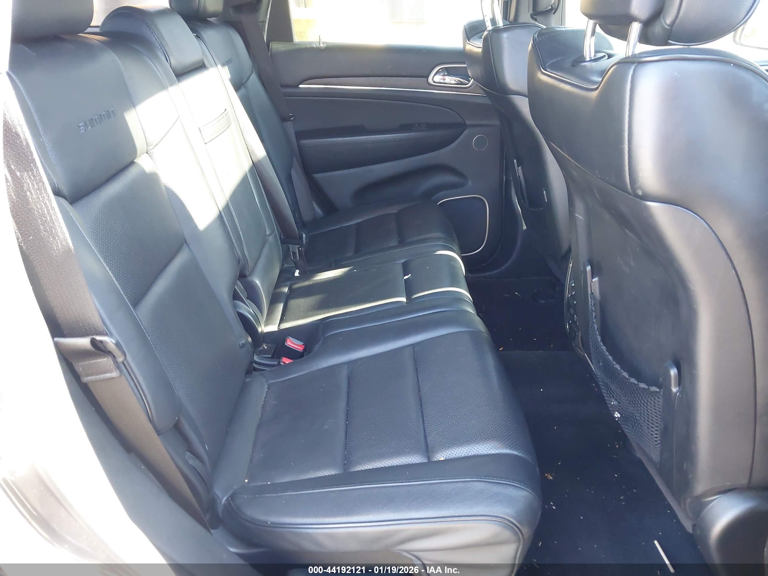JEEP GRAND image 8