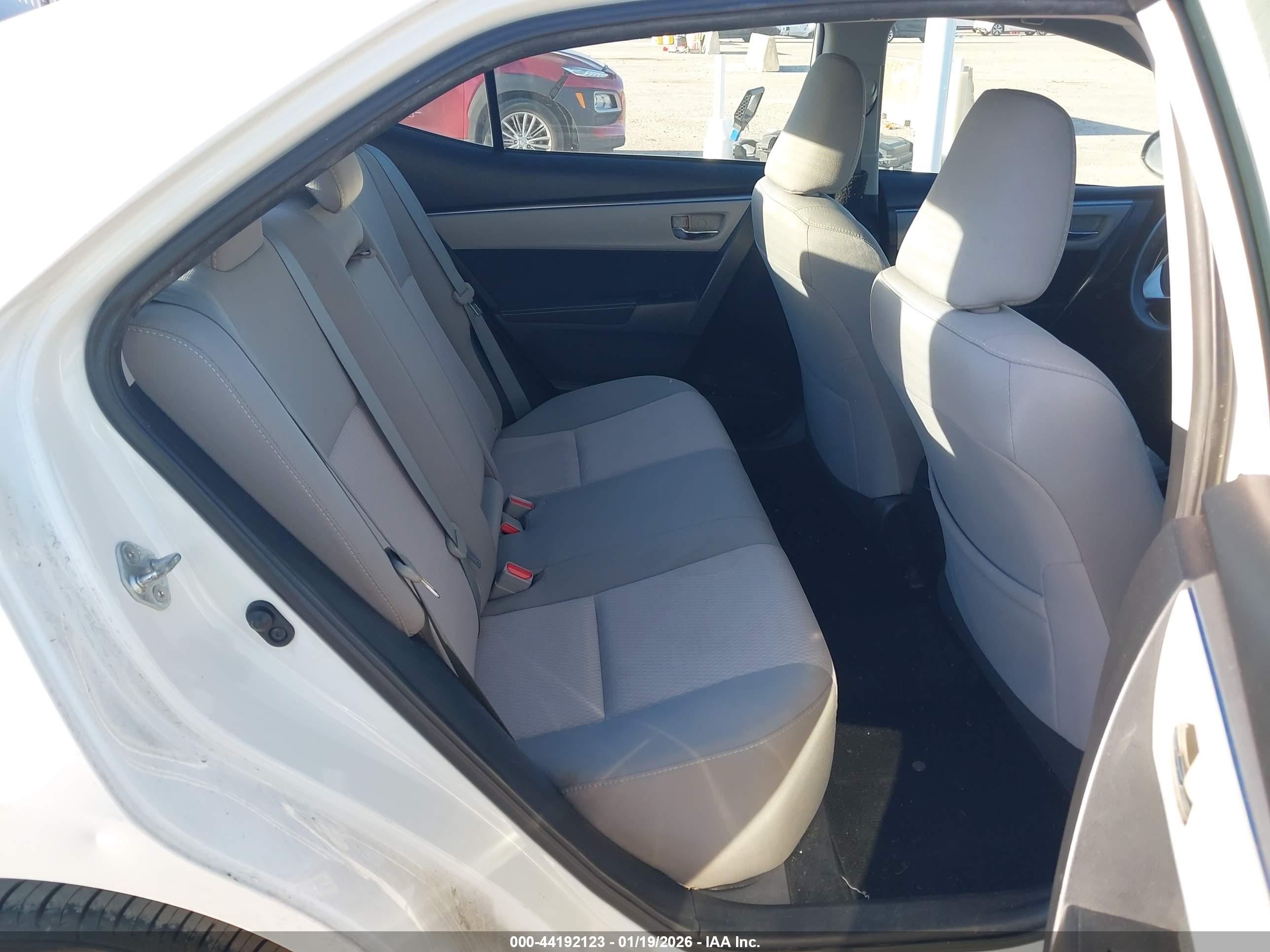 TOYOTA COROLLA image 8