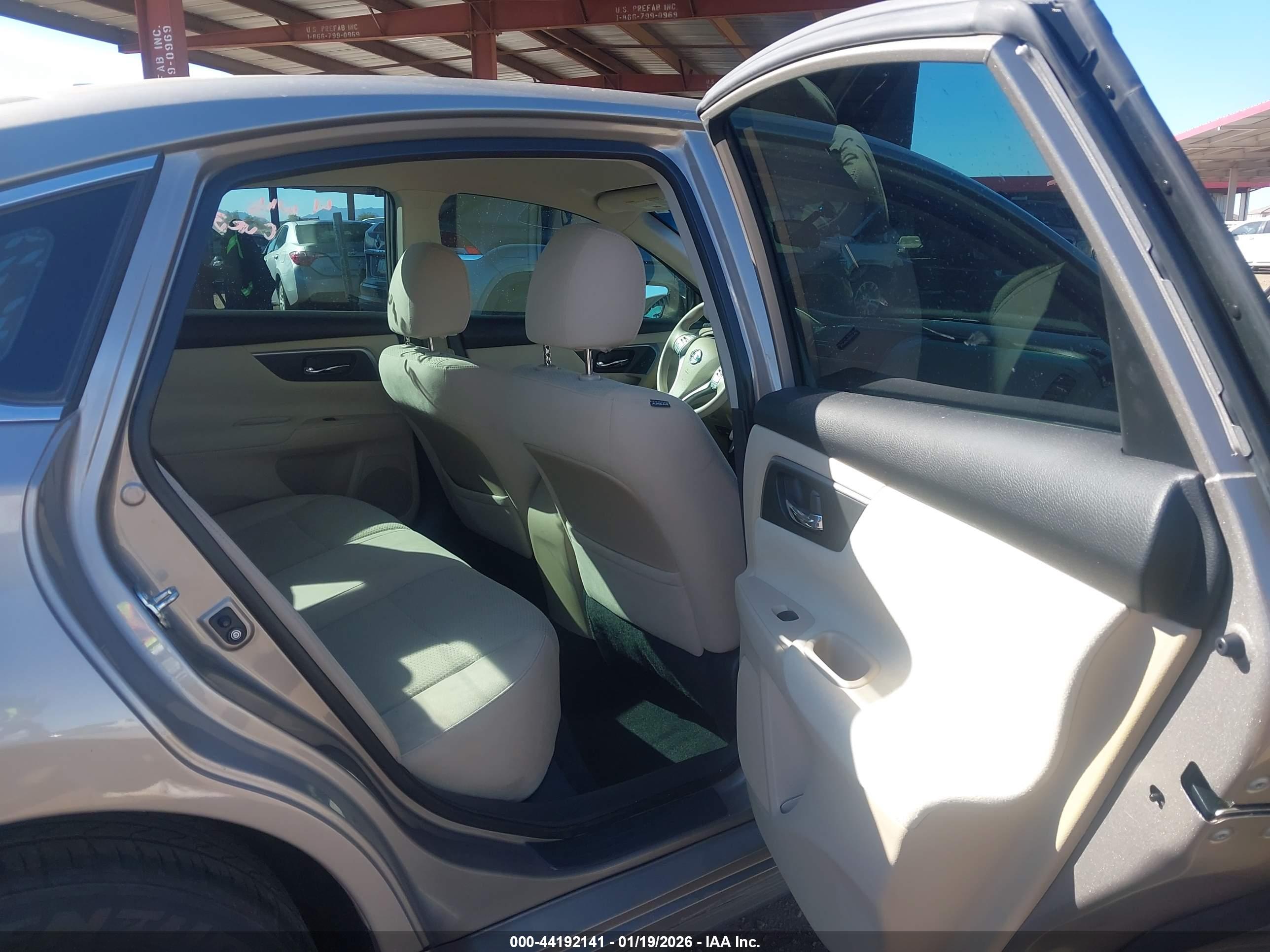 NISSAN ALTIMA image 8