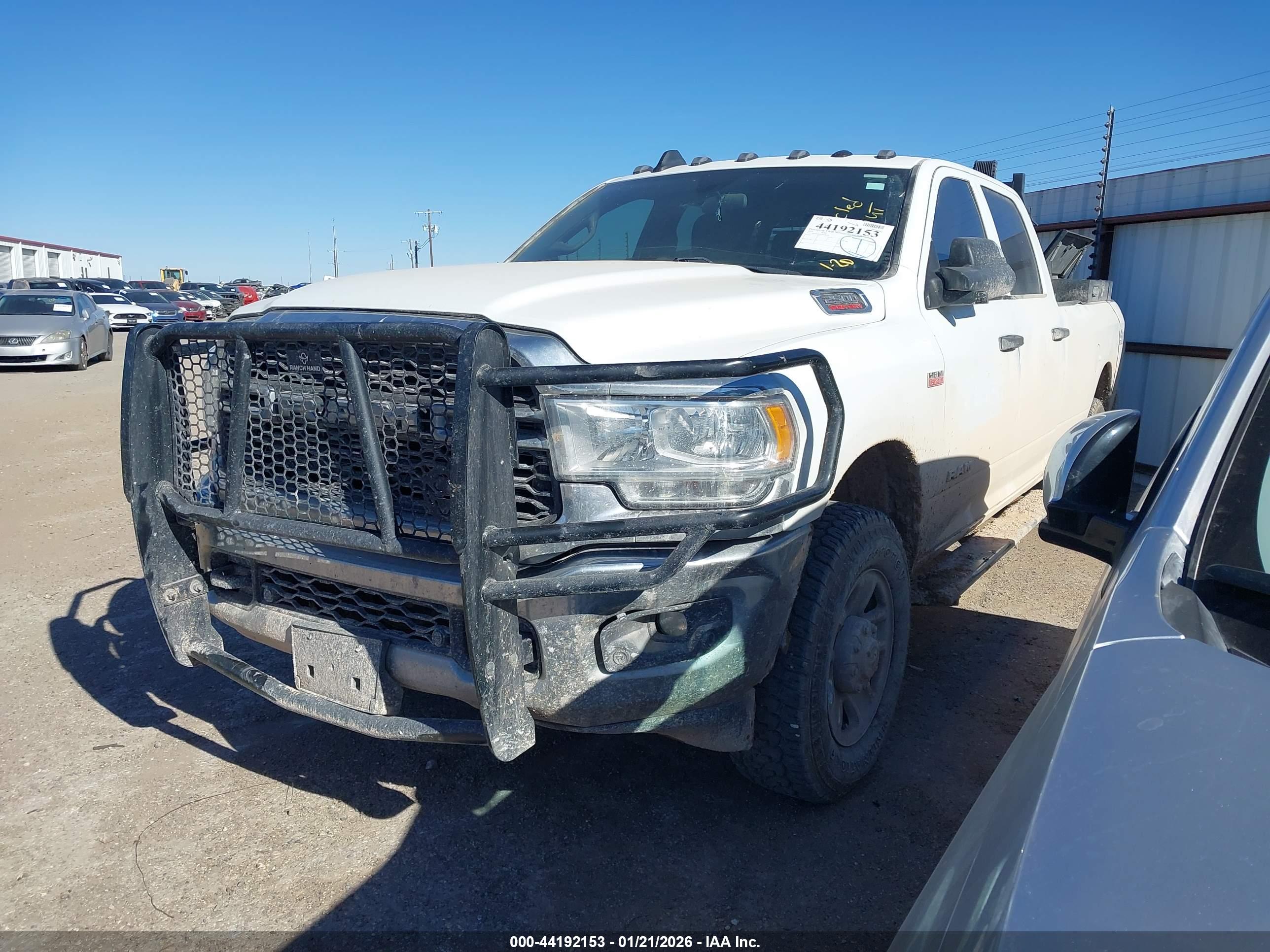 RAM 2500 image 2