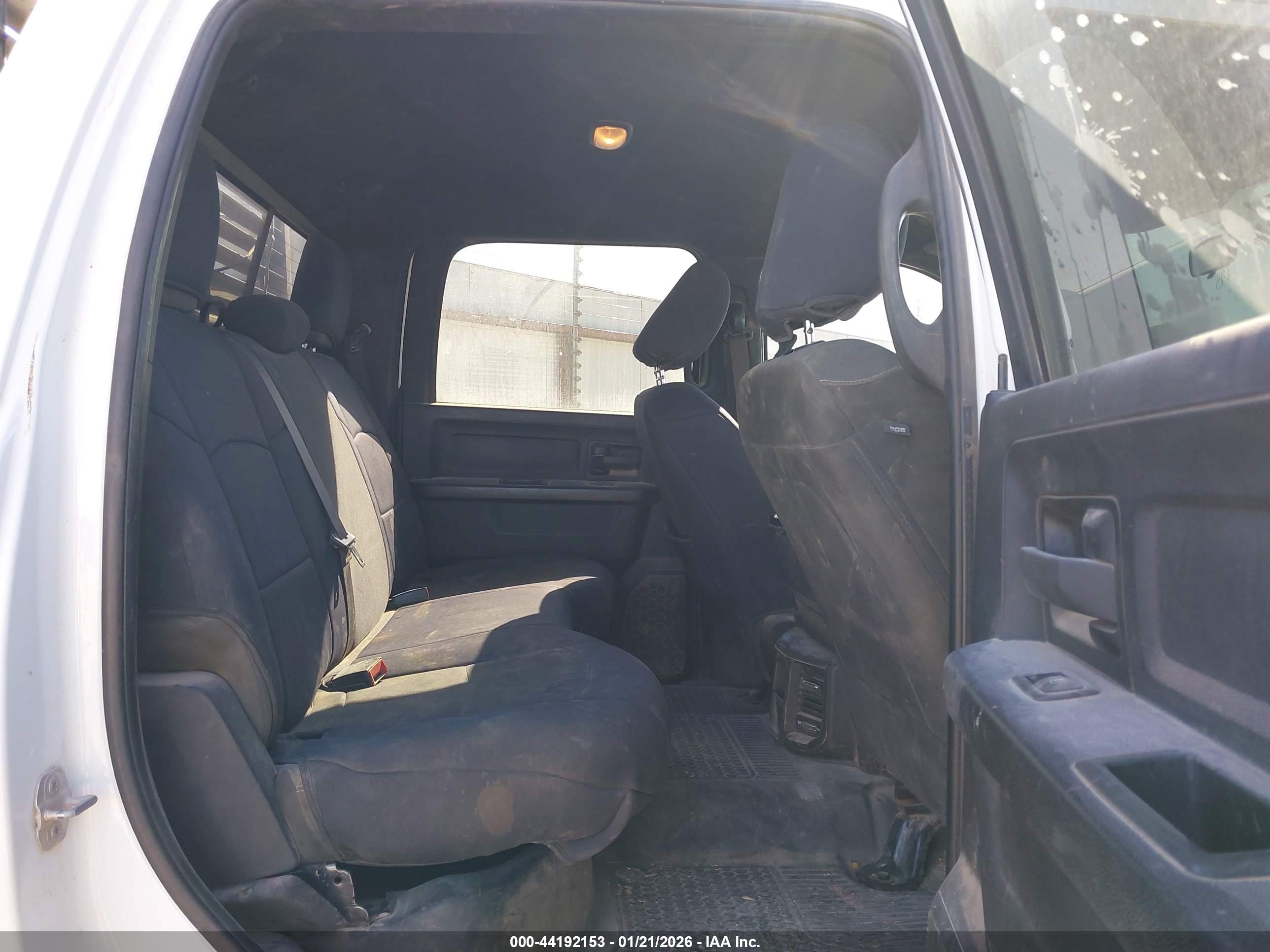 RAM 2500 image 8