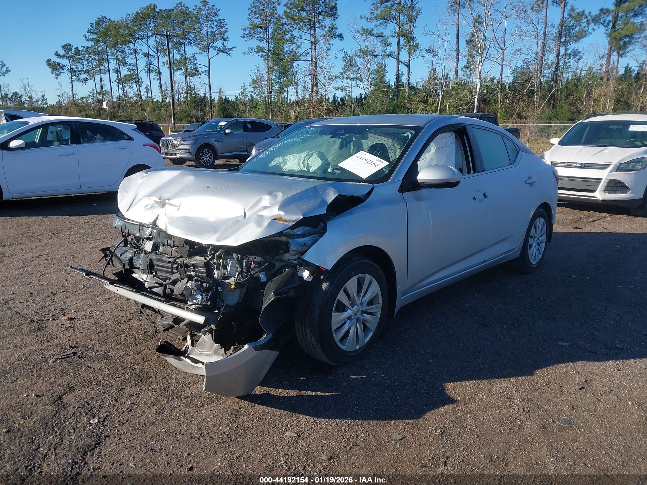 NISSAN SENTRA image 2