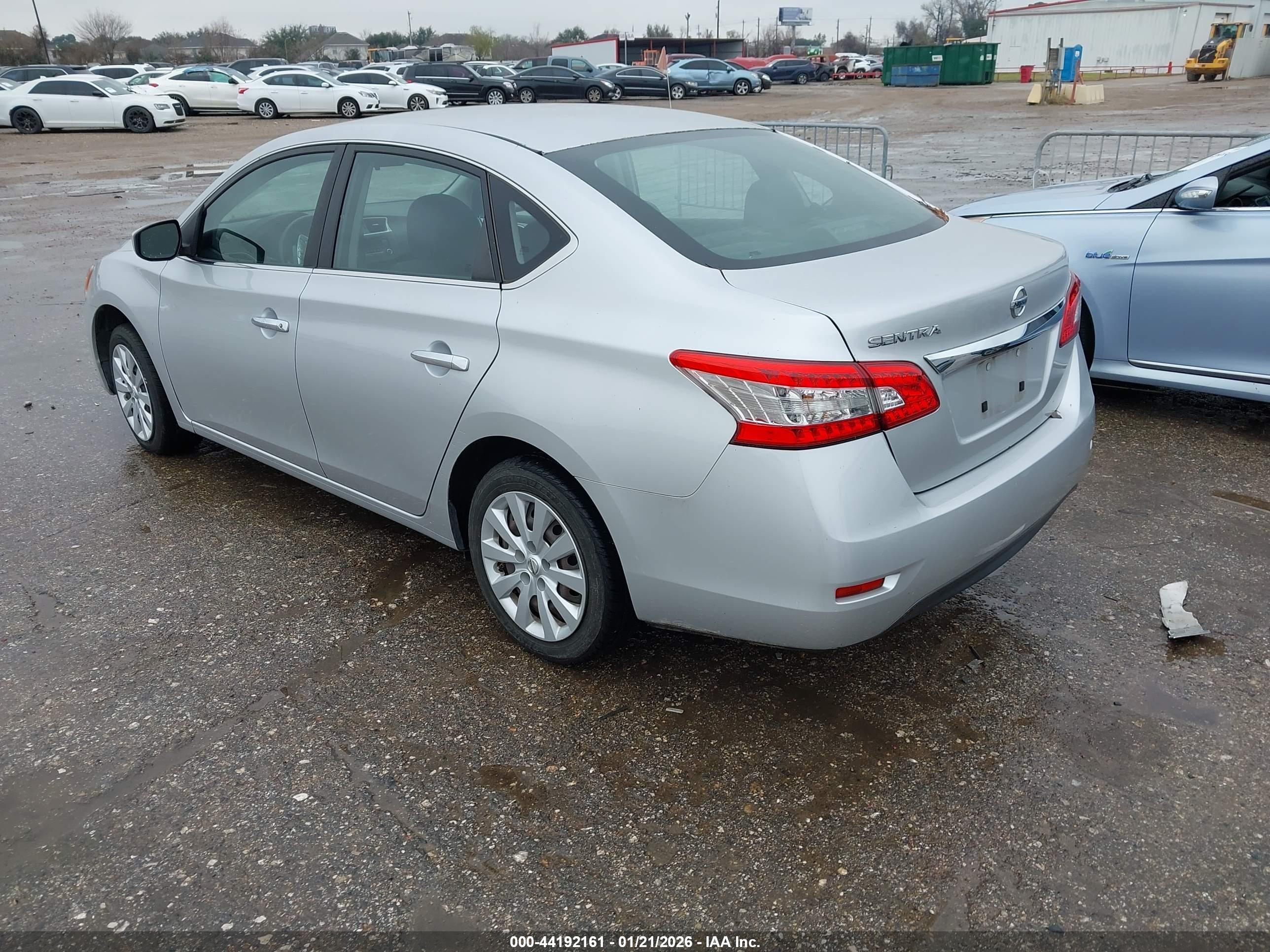 NISSAN SENTRA image 3