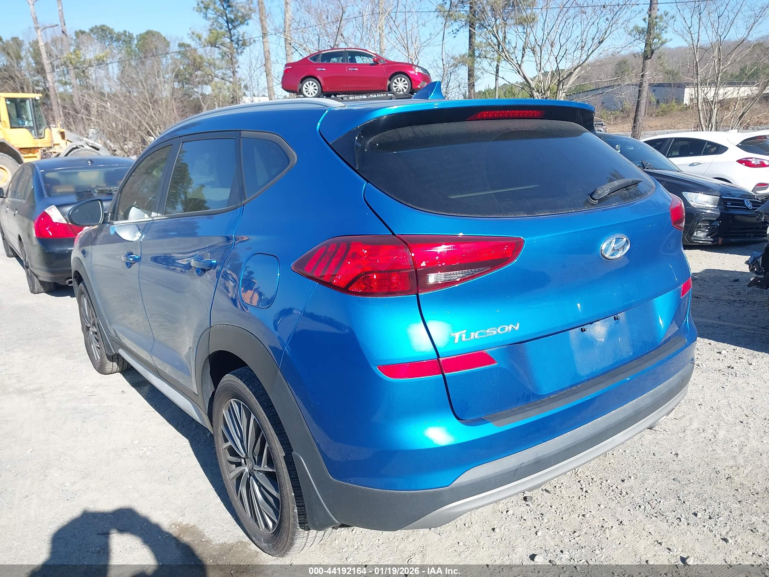 HYUNDAI TUCSON image 3
