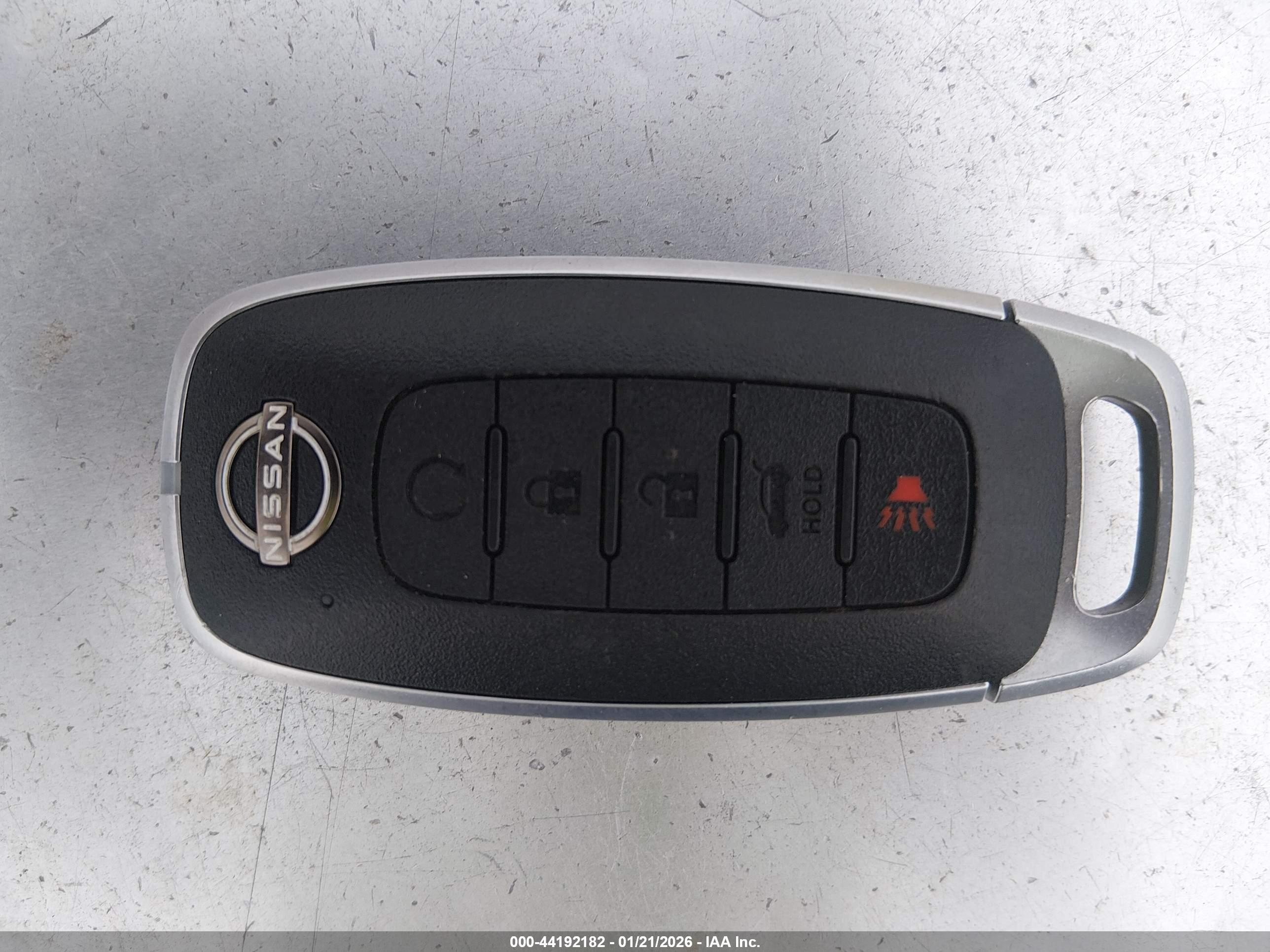 NISSAN ROGUE image 11