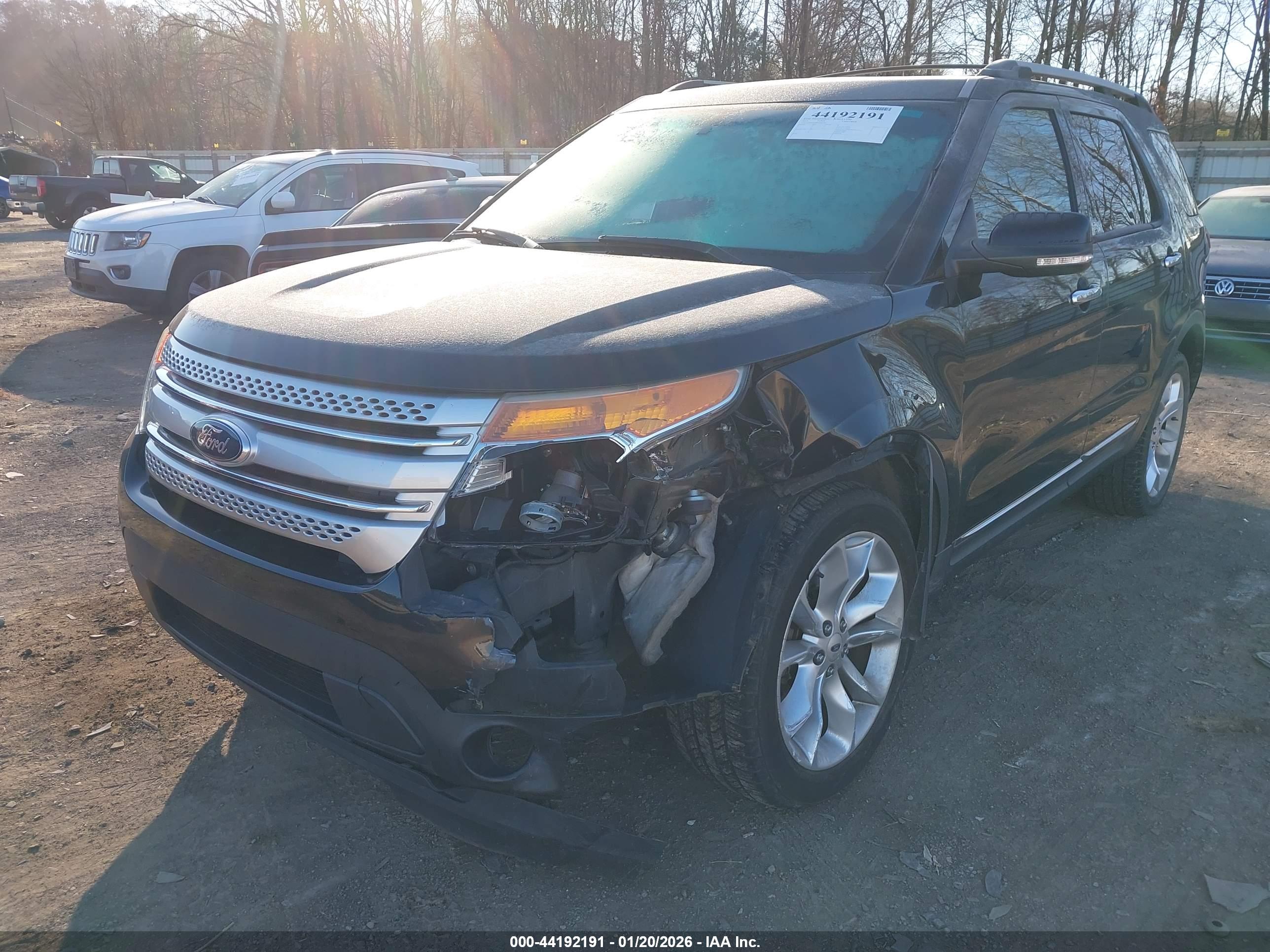 FORD EXPLORER image 6