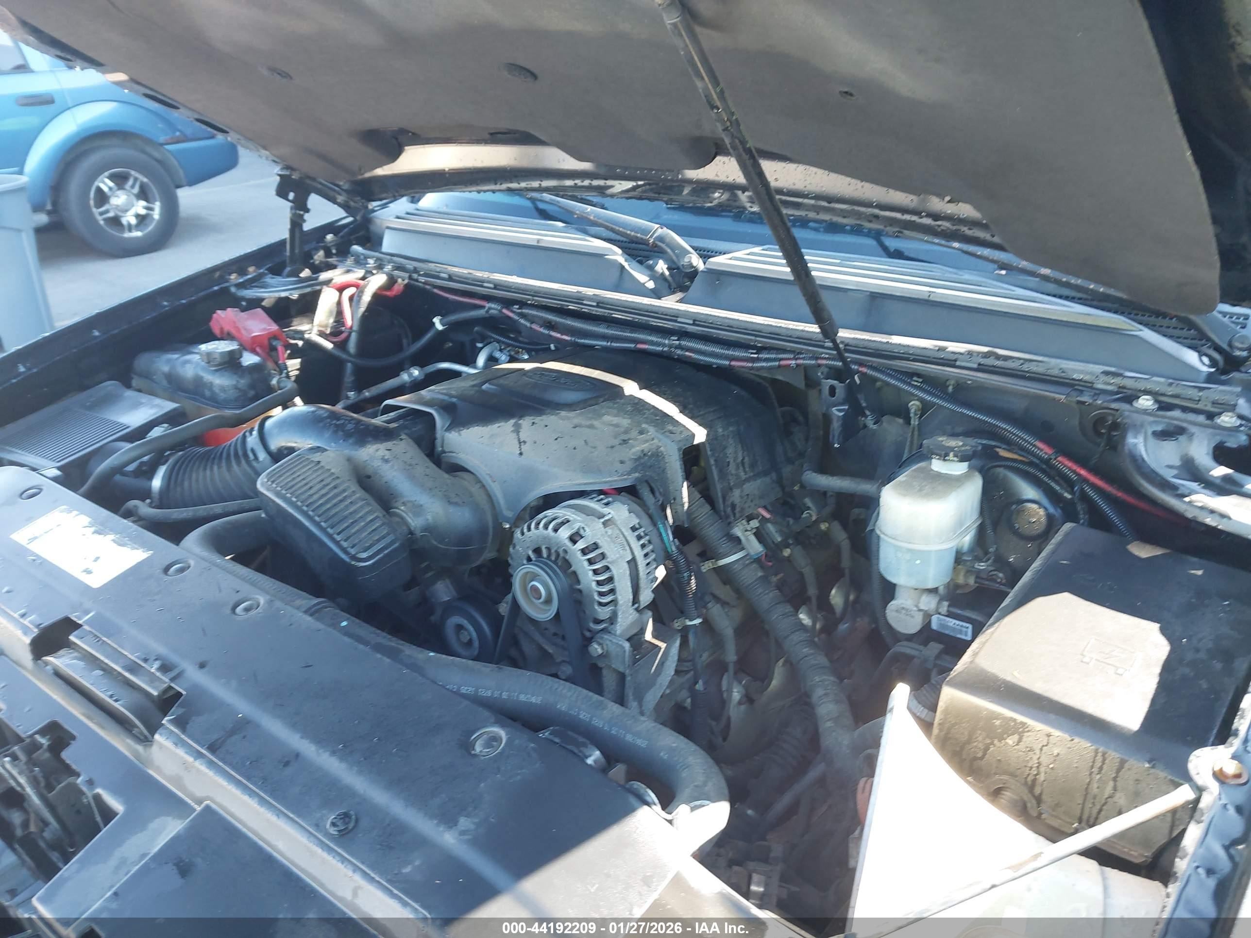 CHEVROLET TAHOE image 10