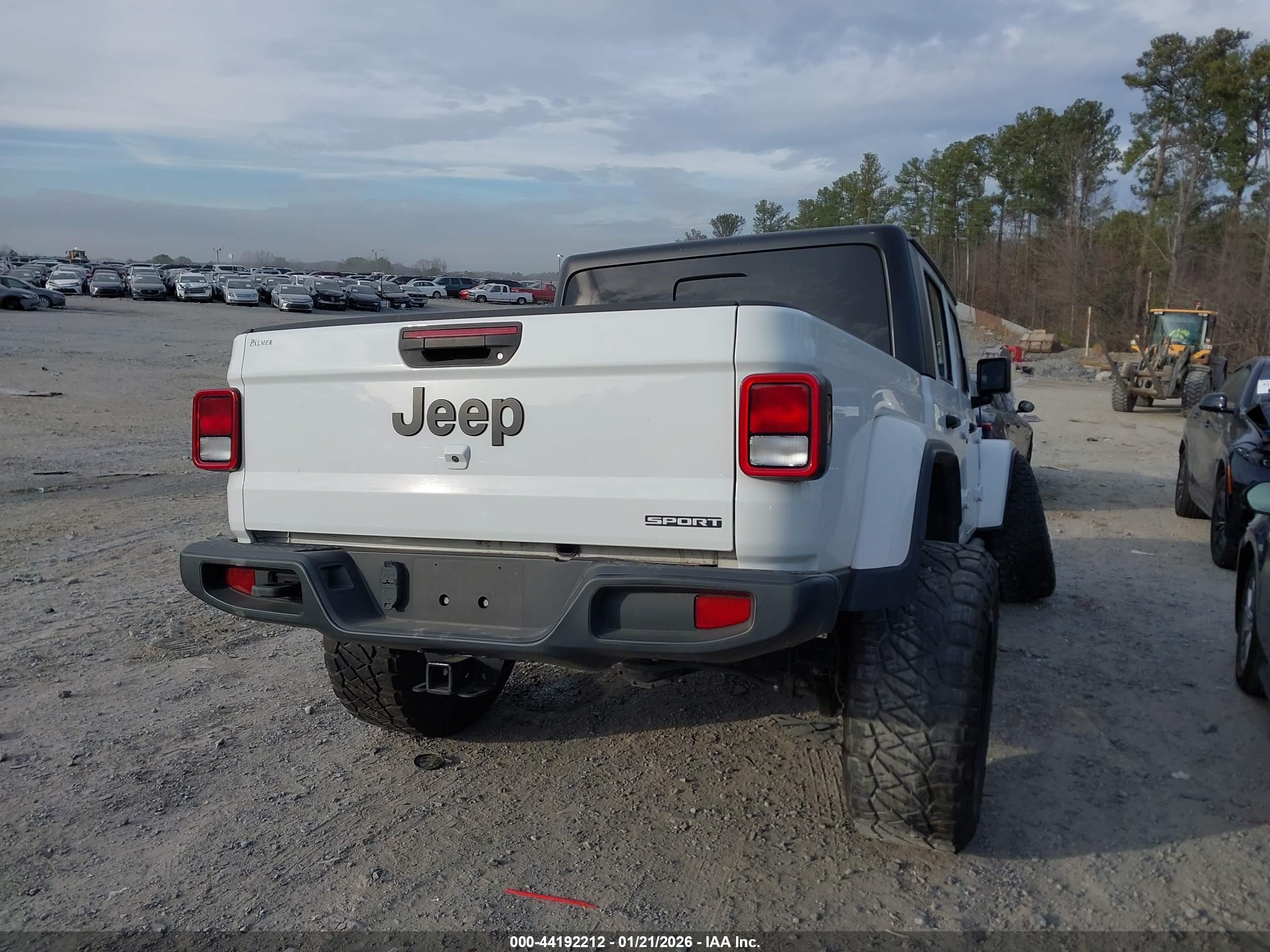 JEEP GLADIATOR image 4