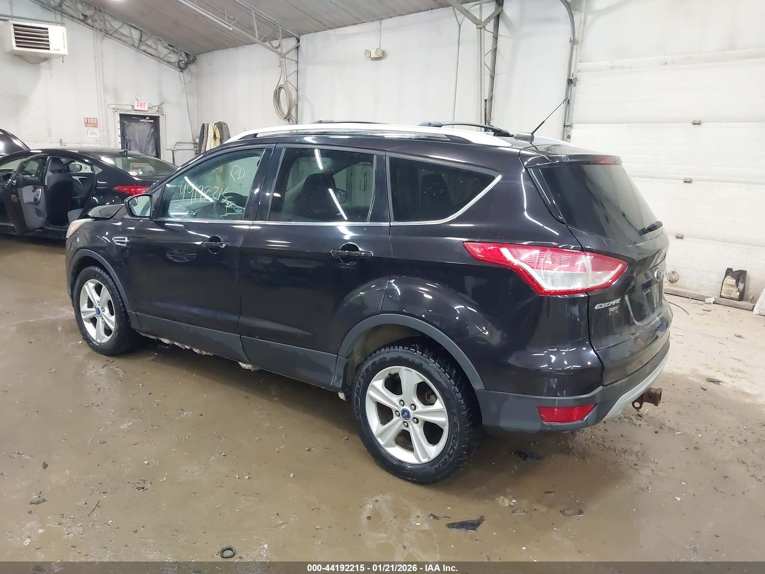 FORD ESCAPE image 3