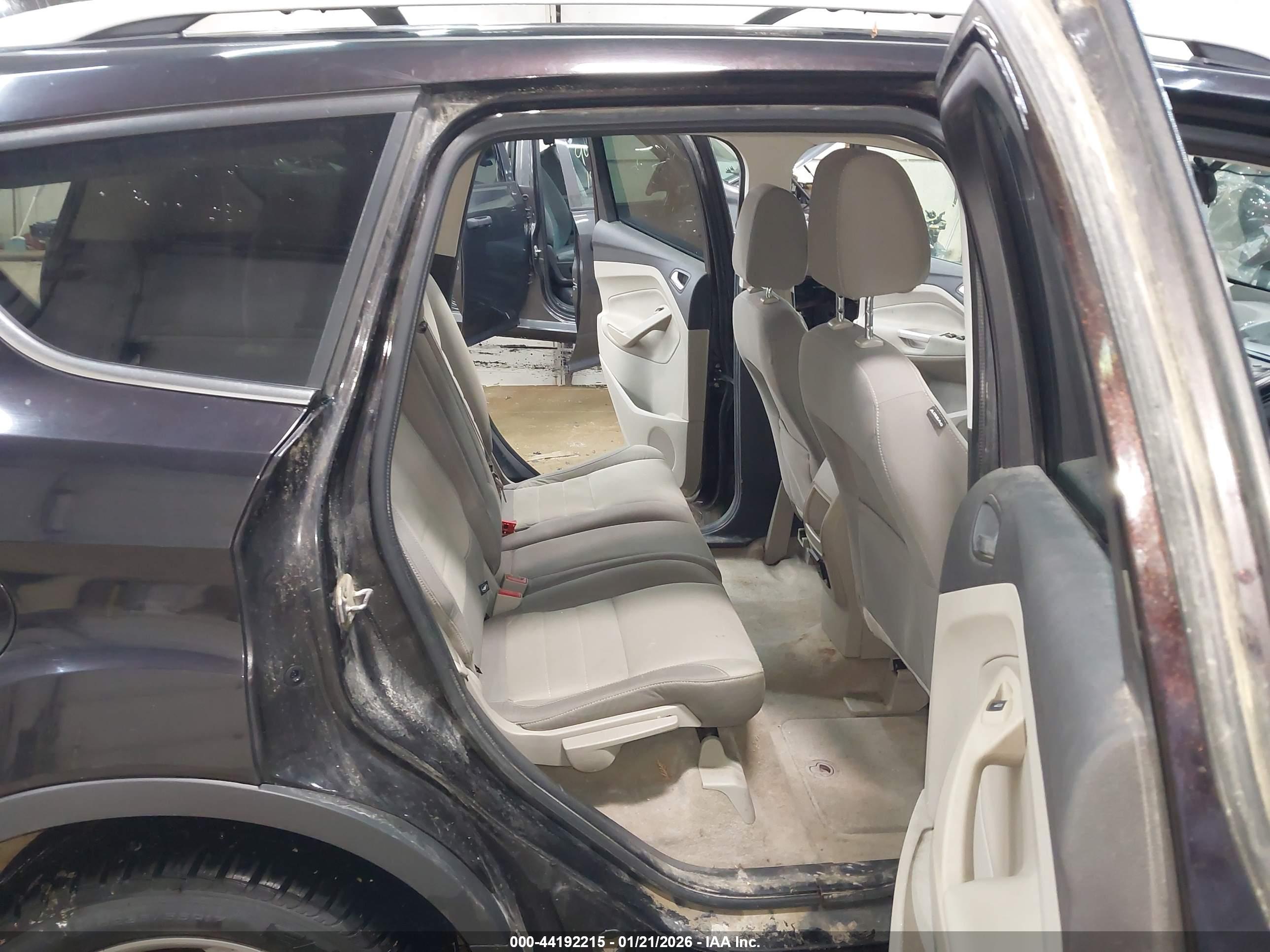 FORD ESCAPE image 8