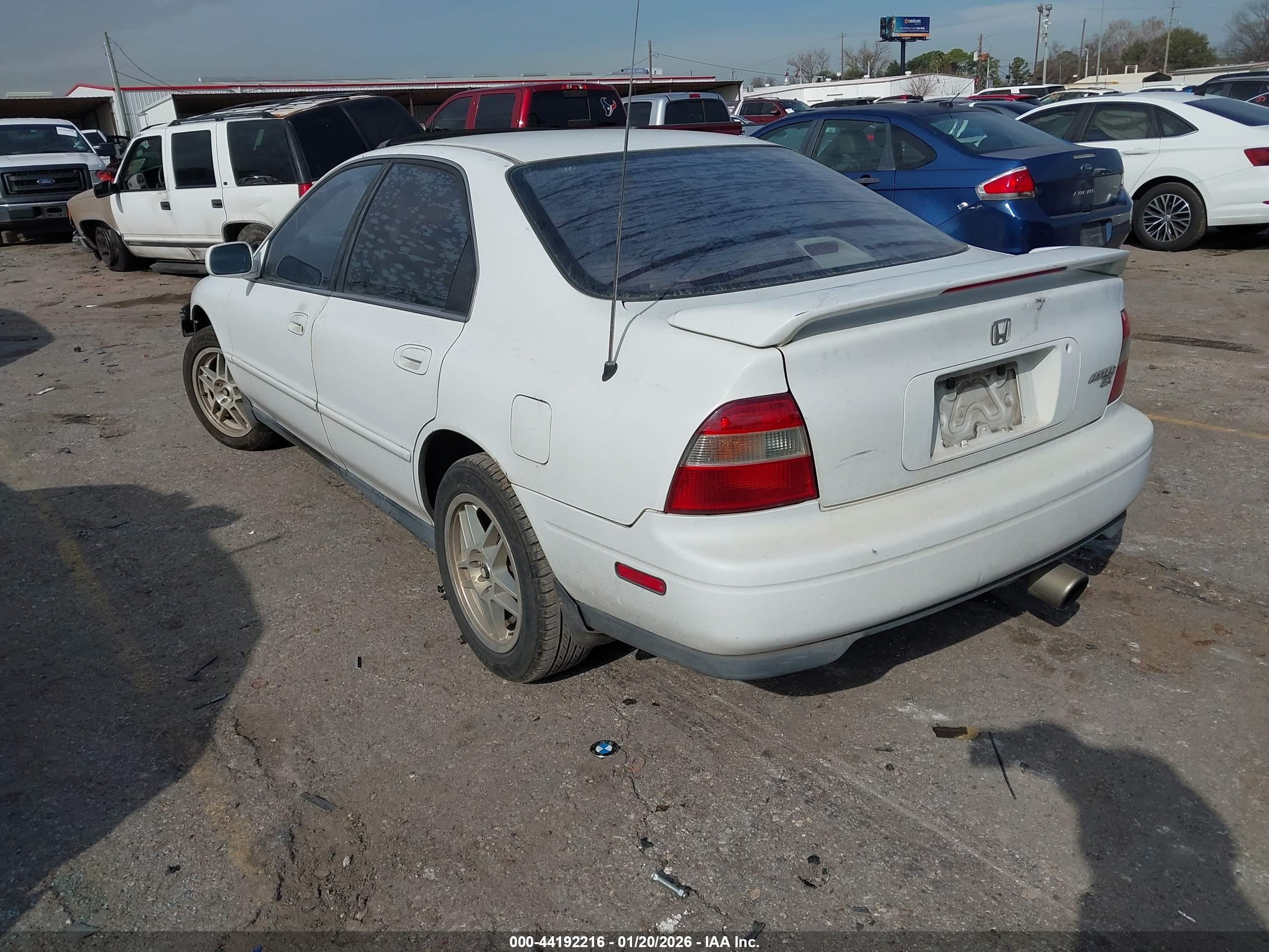 HONDA ACCORD image 3