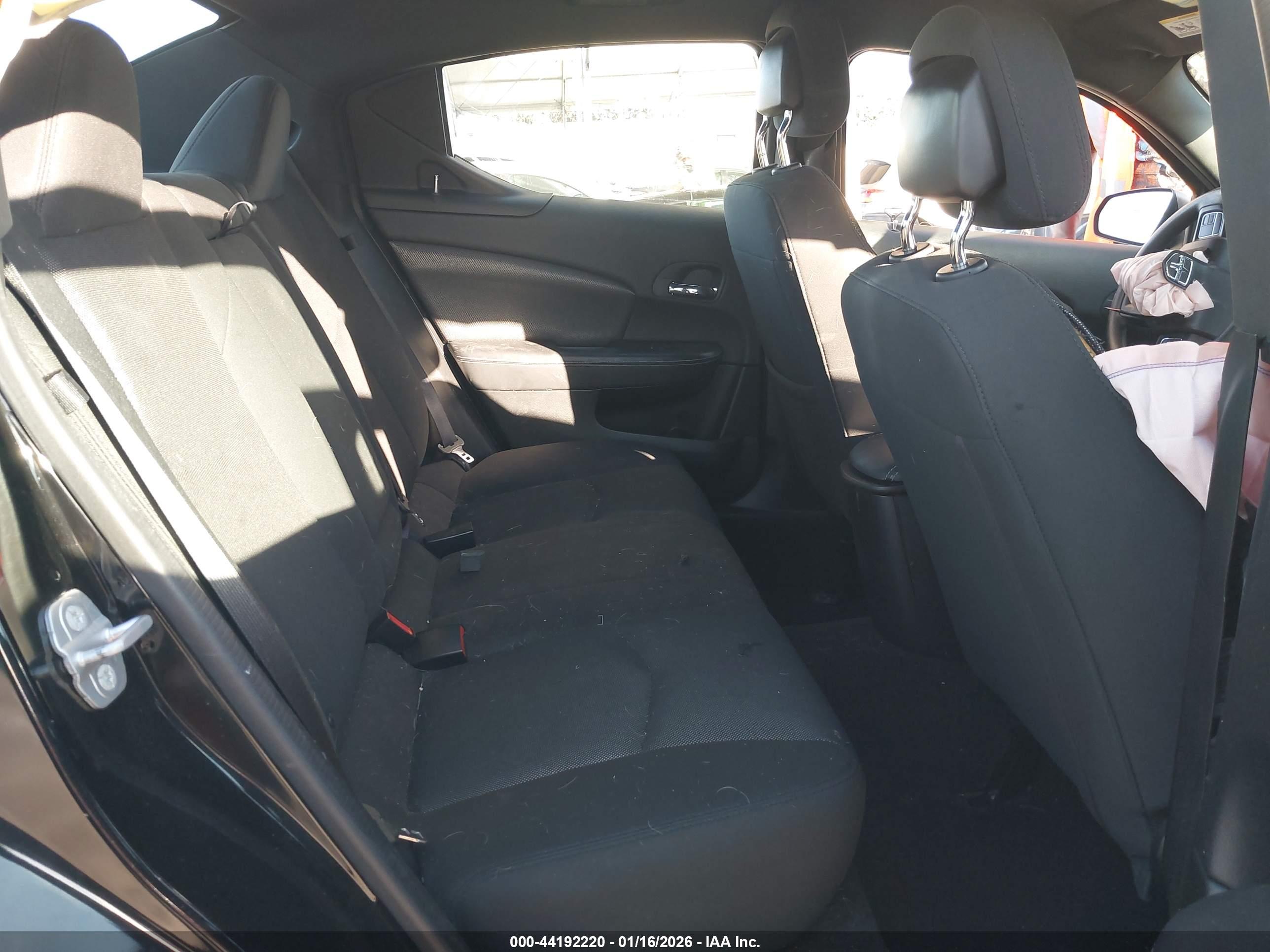 DODGE AVENGER image 8