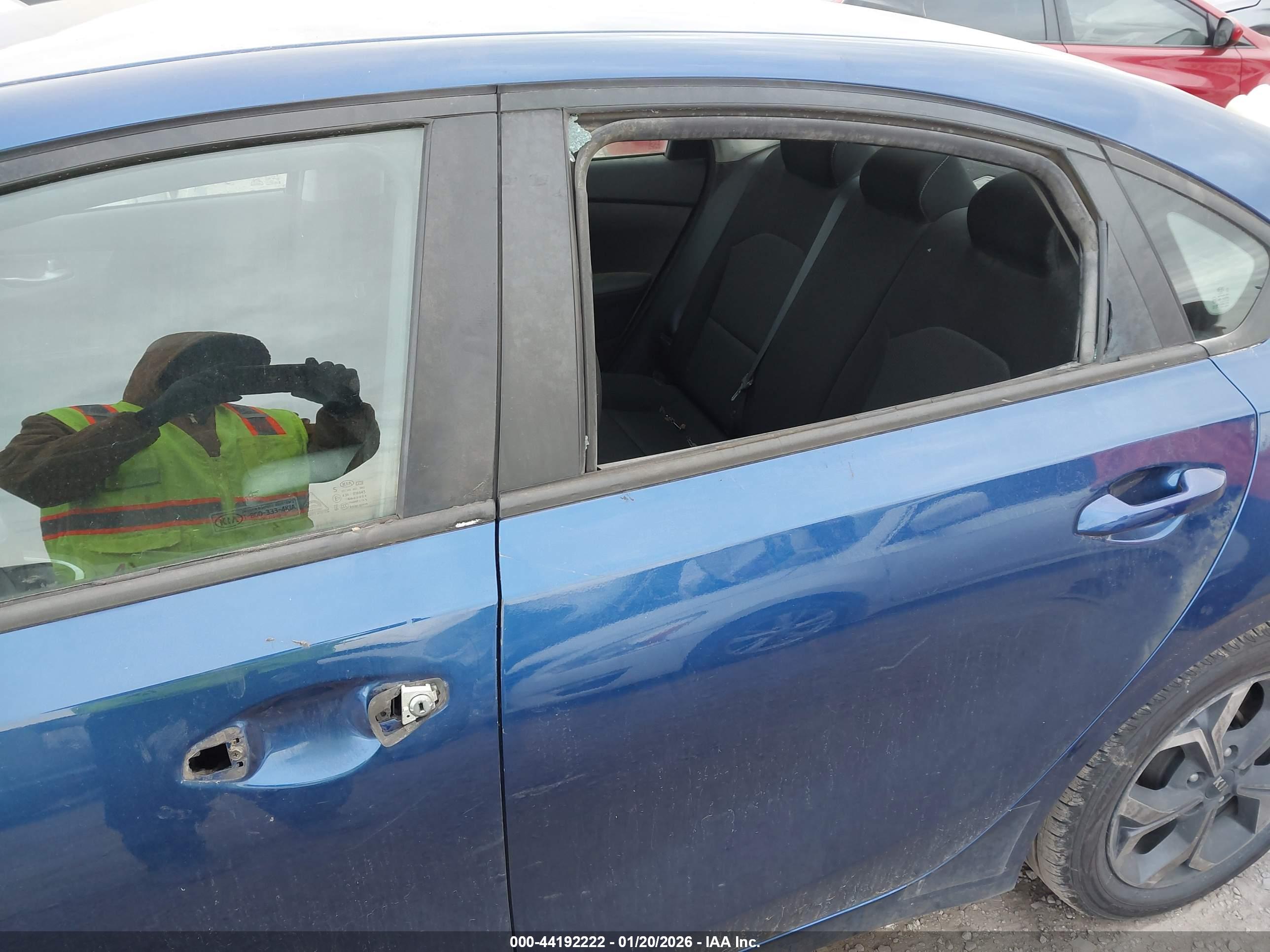 KIA FORTE image 6