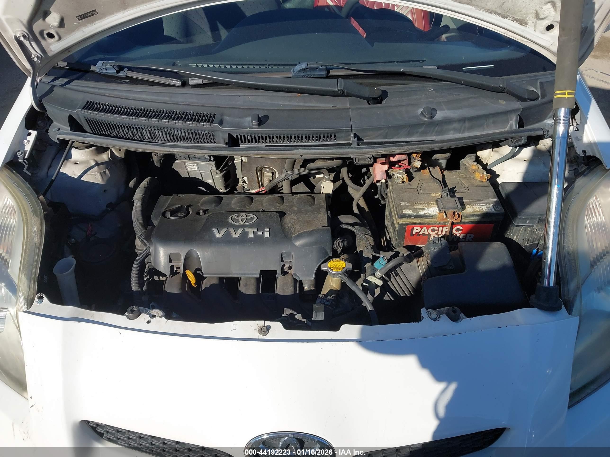TOYOTA YARIS image 10