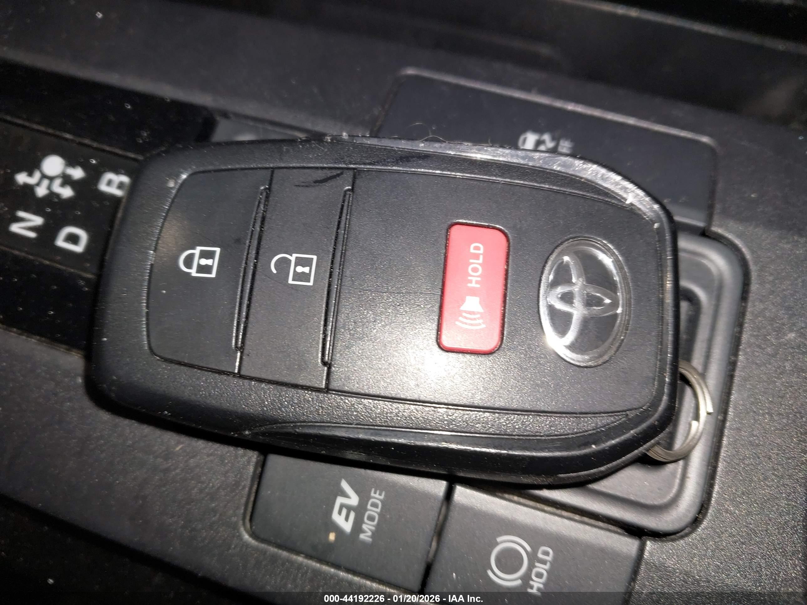 TOYOTA PRIUS image 11