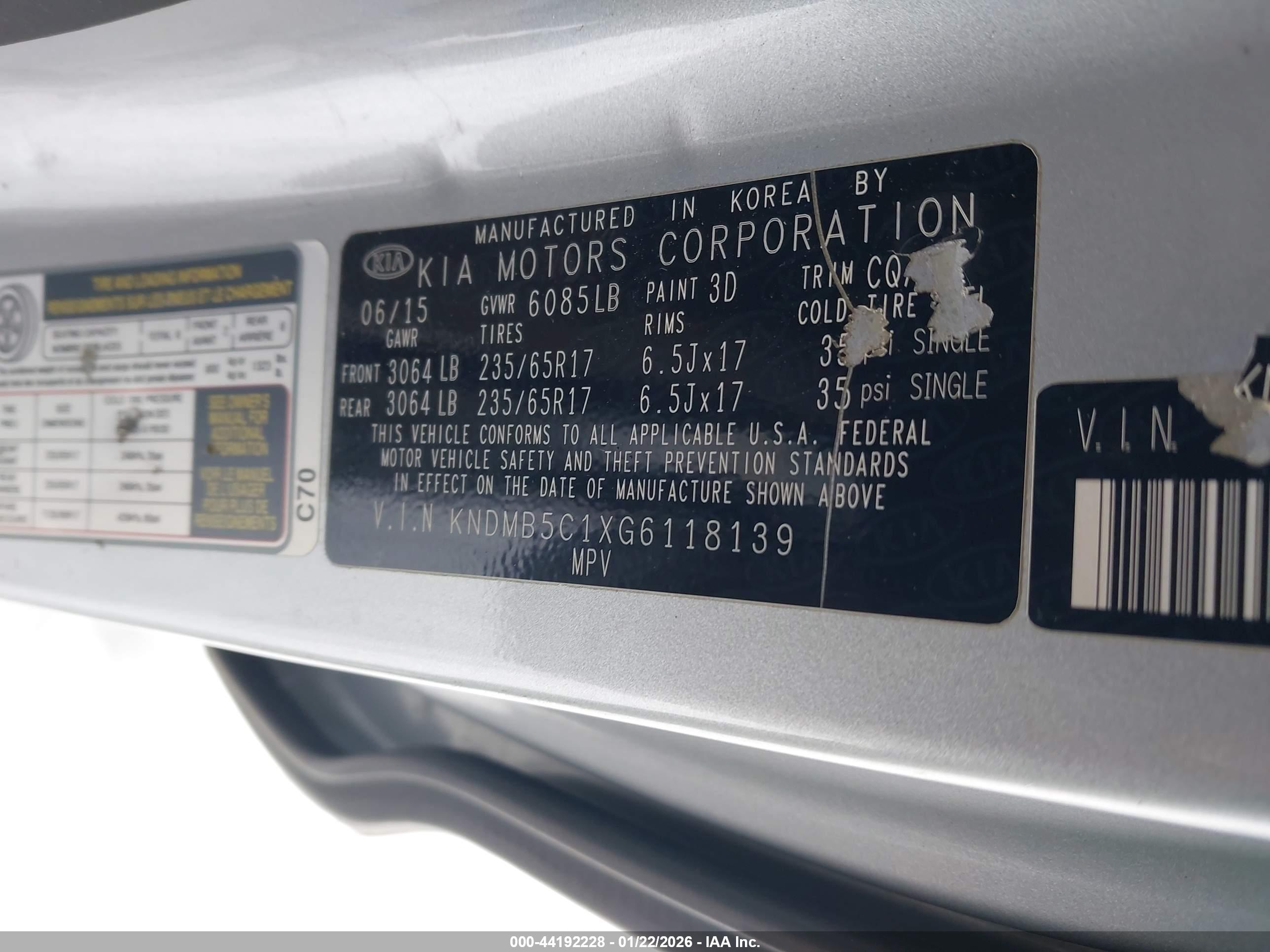 KIA SEDONA image 9