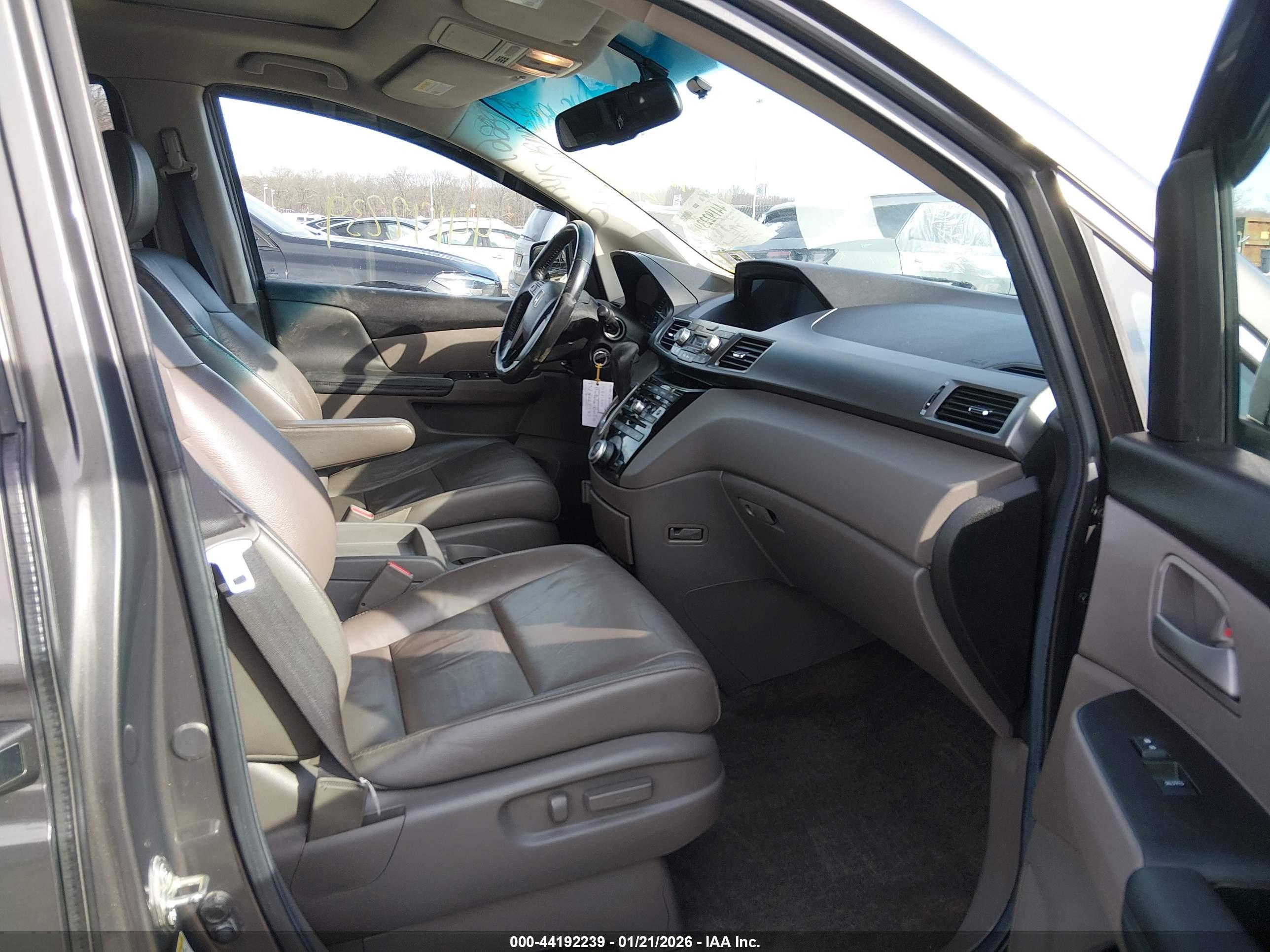 HONDA ODYSSEY image 5