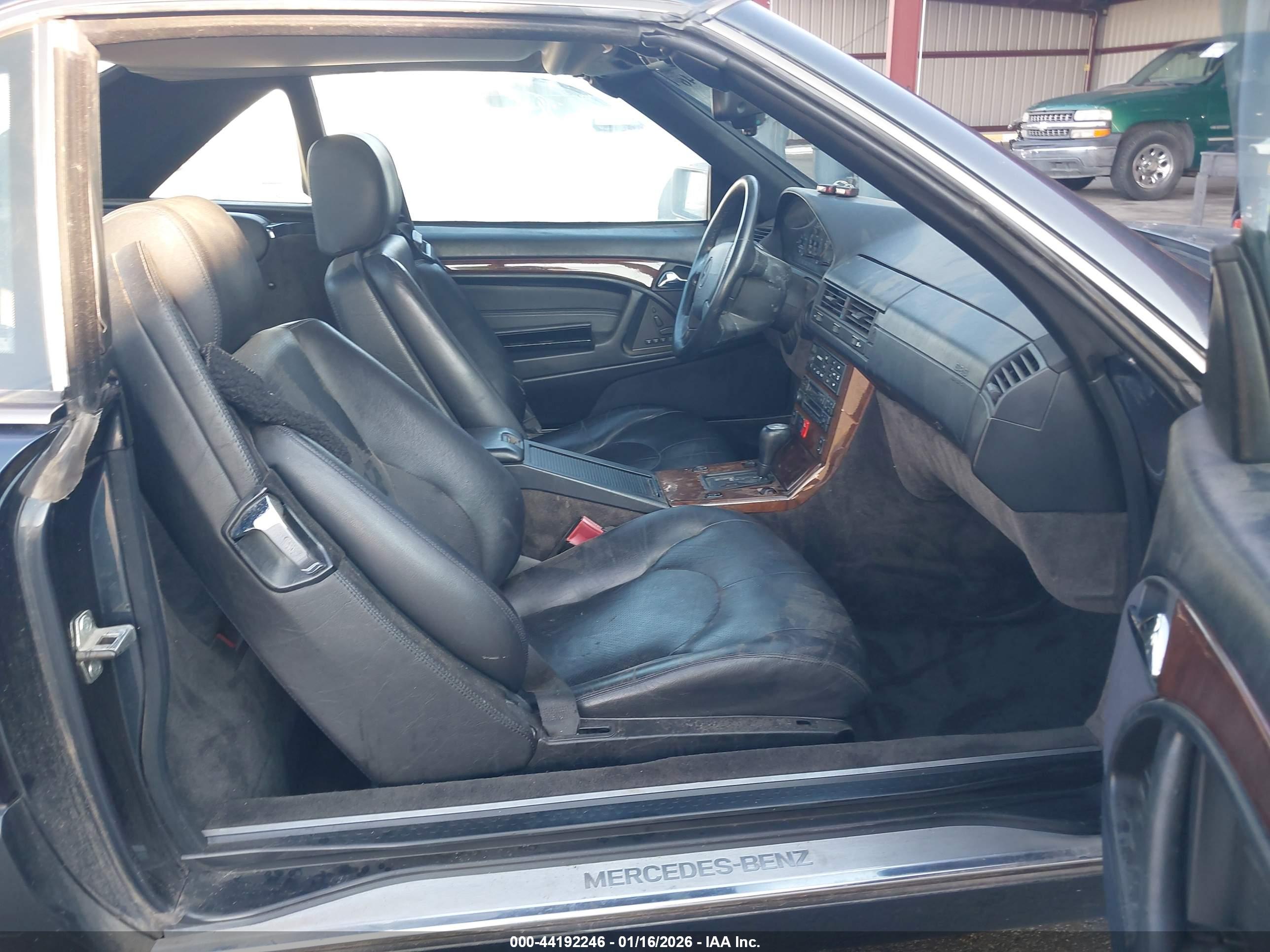 MERCEDES-BENZ SL image 5
