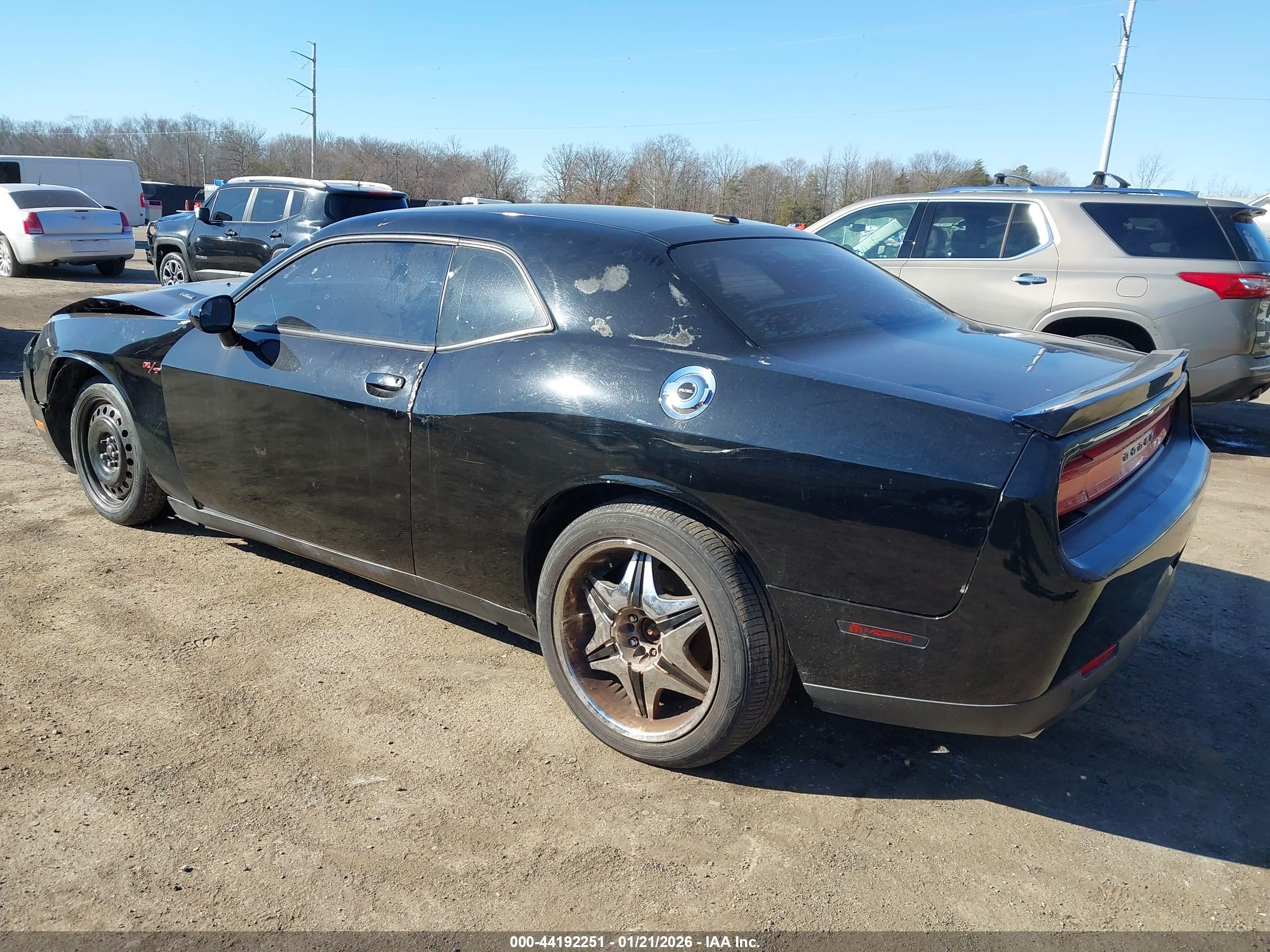 DODGE CHALLENGER image 3