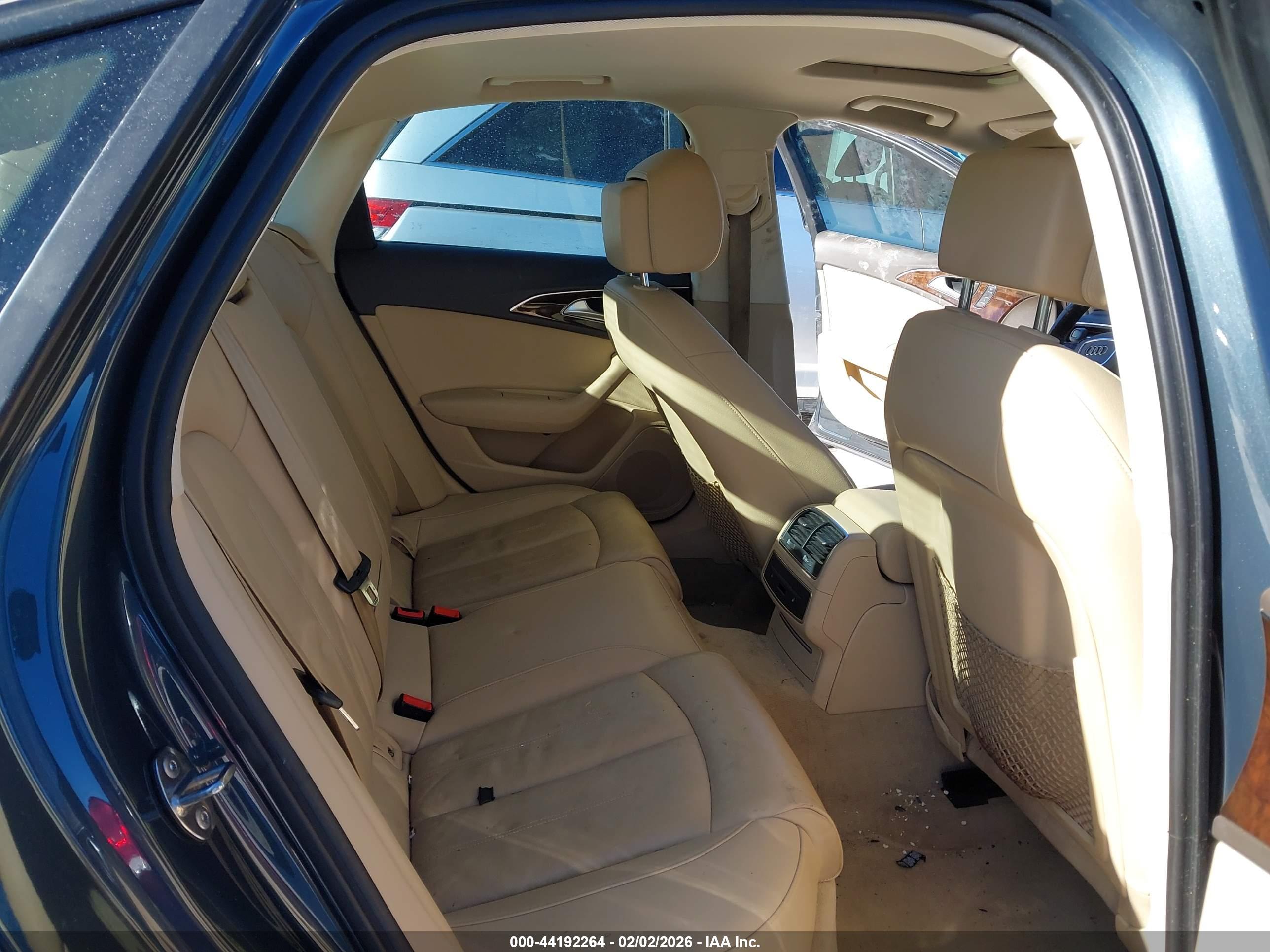 AUDI A6 image 8