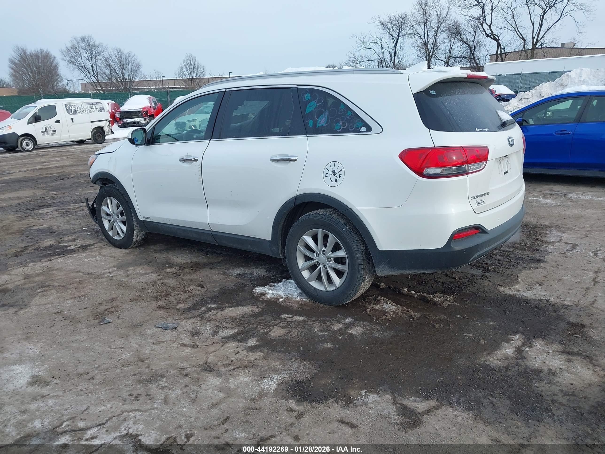 KIA SORENTO image 3
