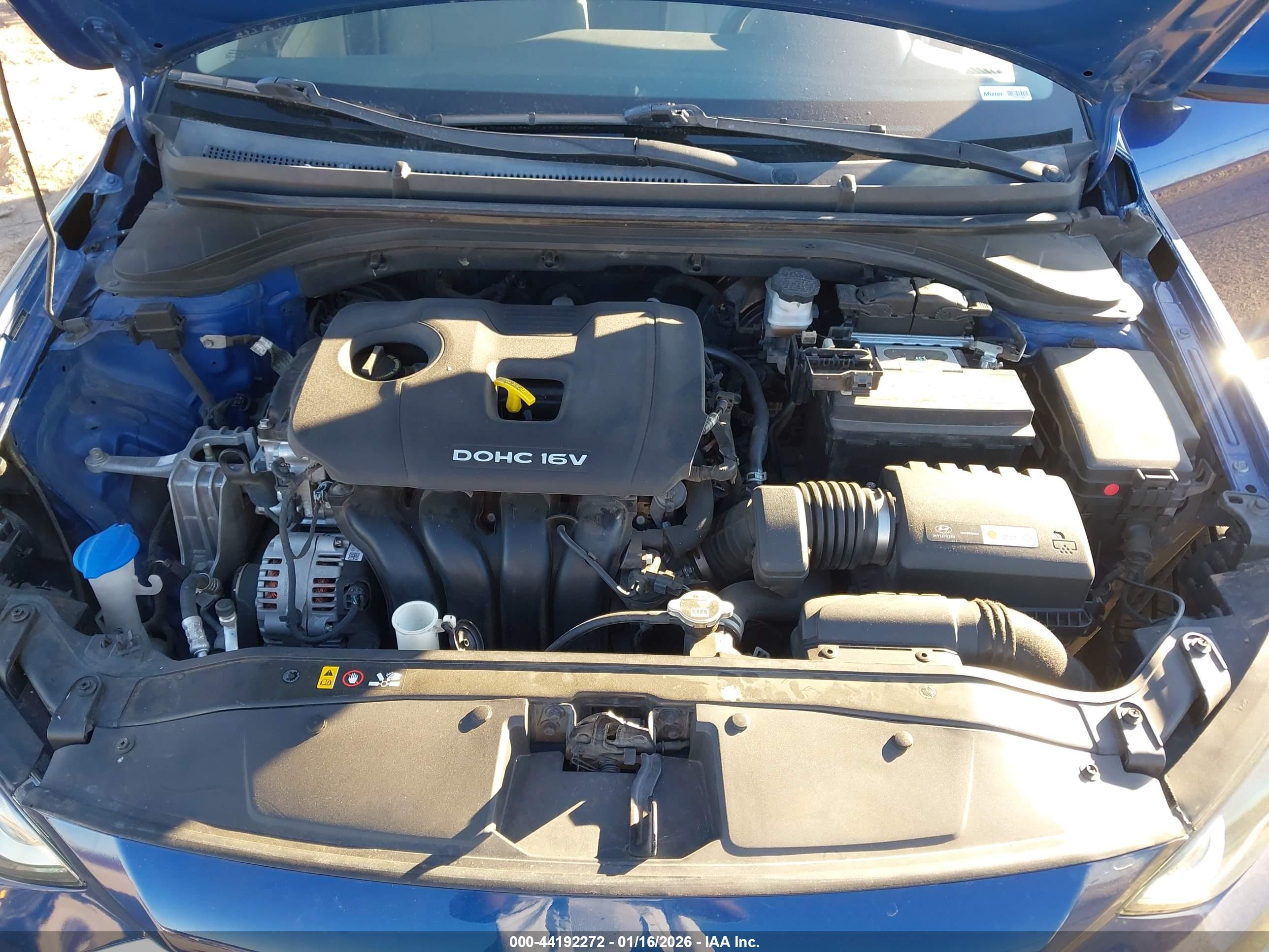 HYUNDAI ELANTRA image 10