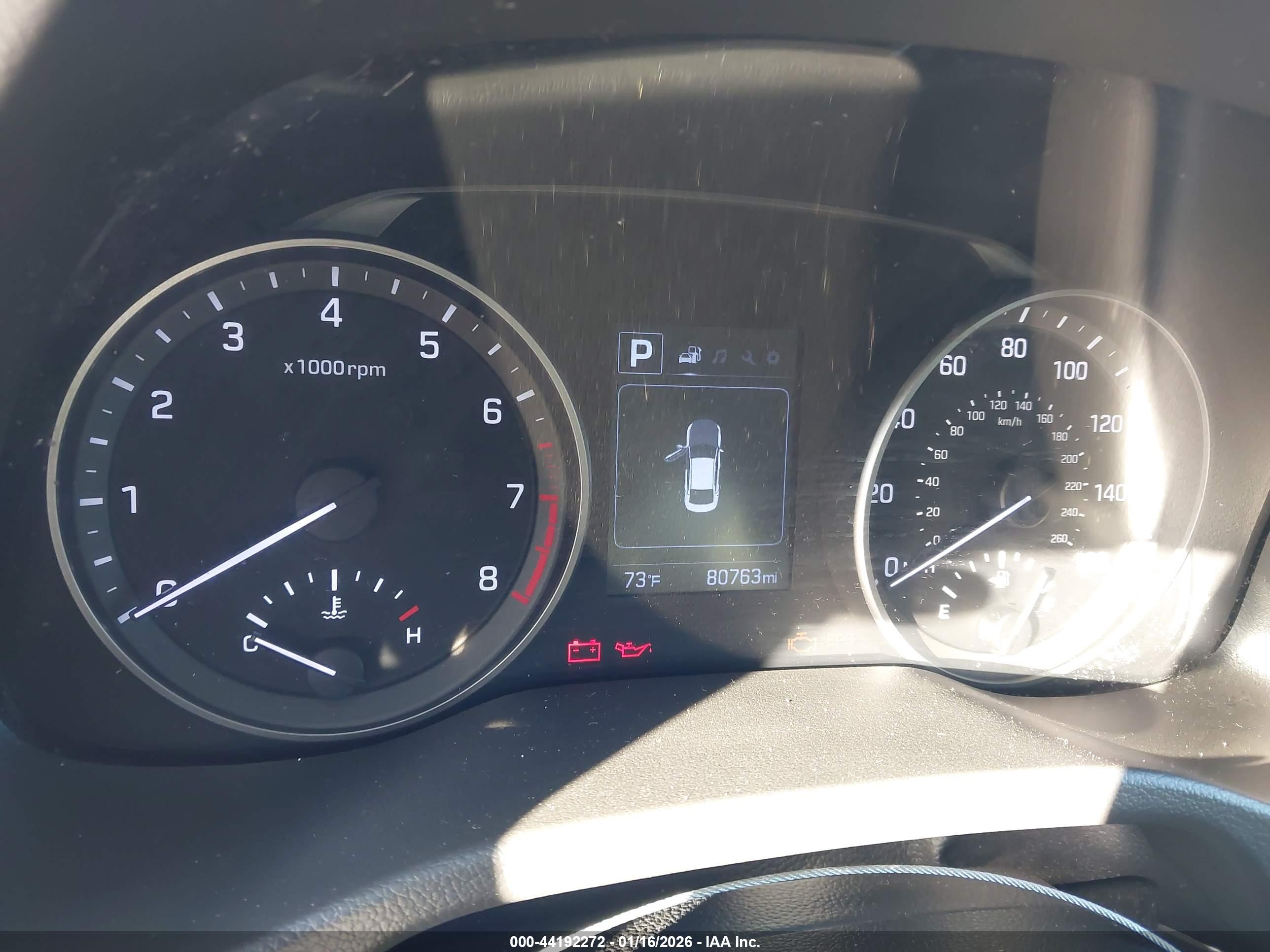 HYUNDAI ELANTRA image 7