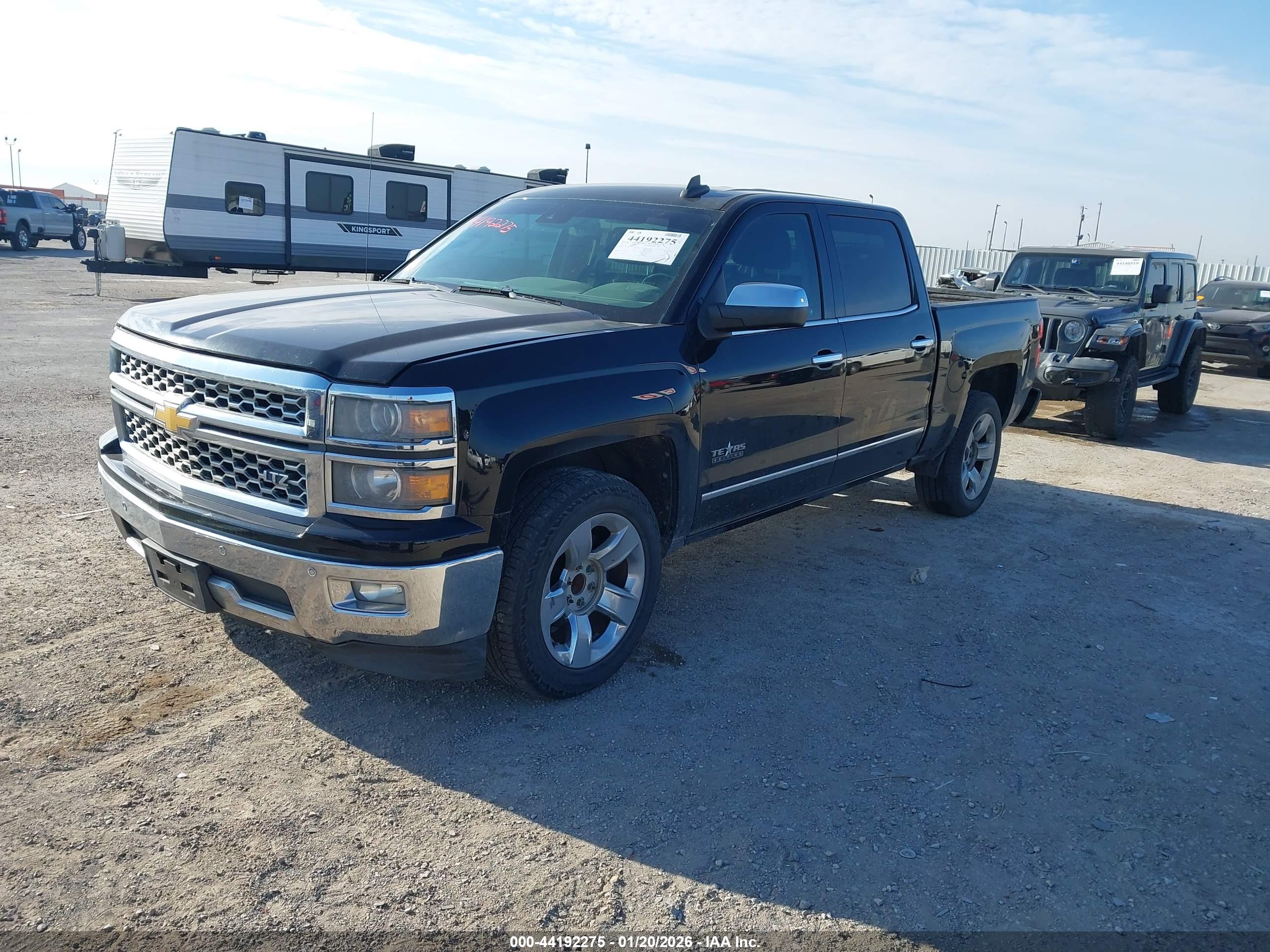 CHEVROLET SILVERADO image 2