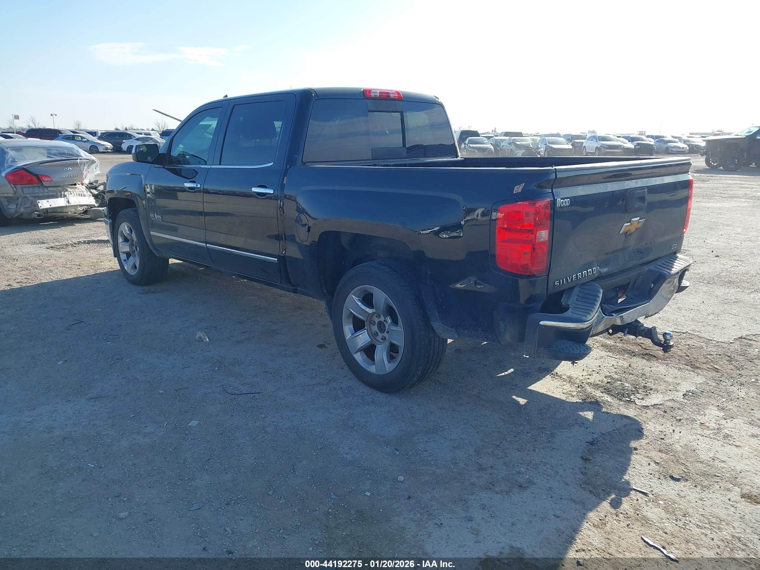CHEVROLET SILVERADO image 3