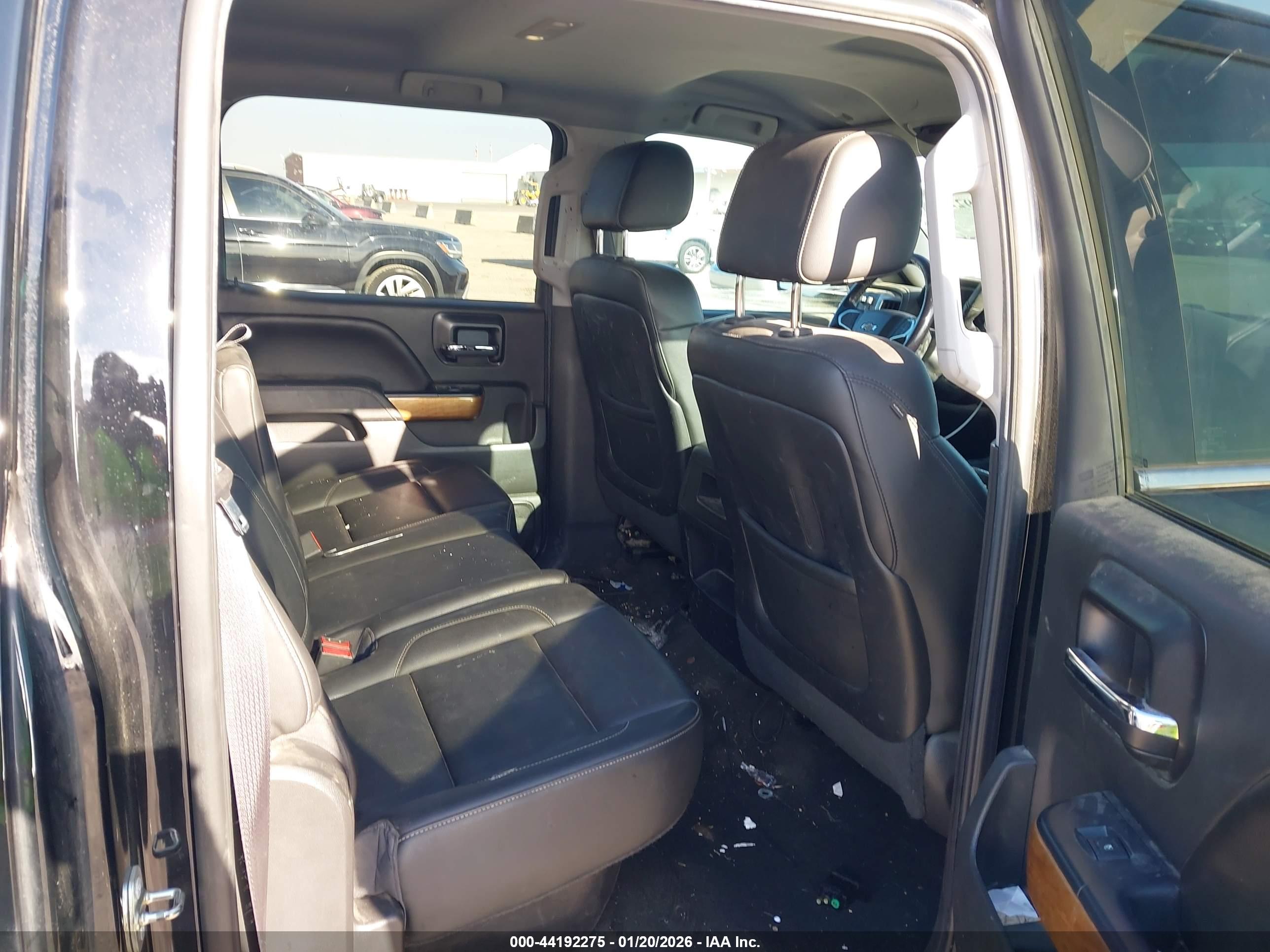 CHEVROLET SILVERADO image 8