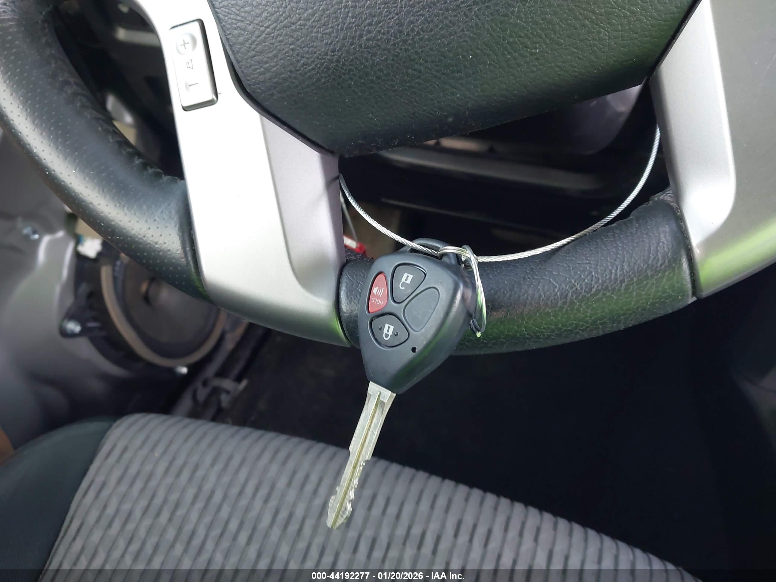 TOYOTA 4RUNNER image 11