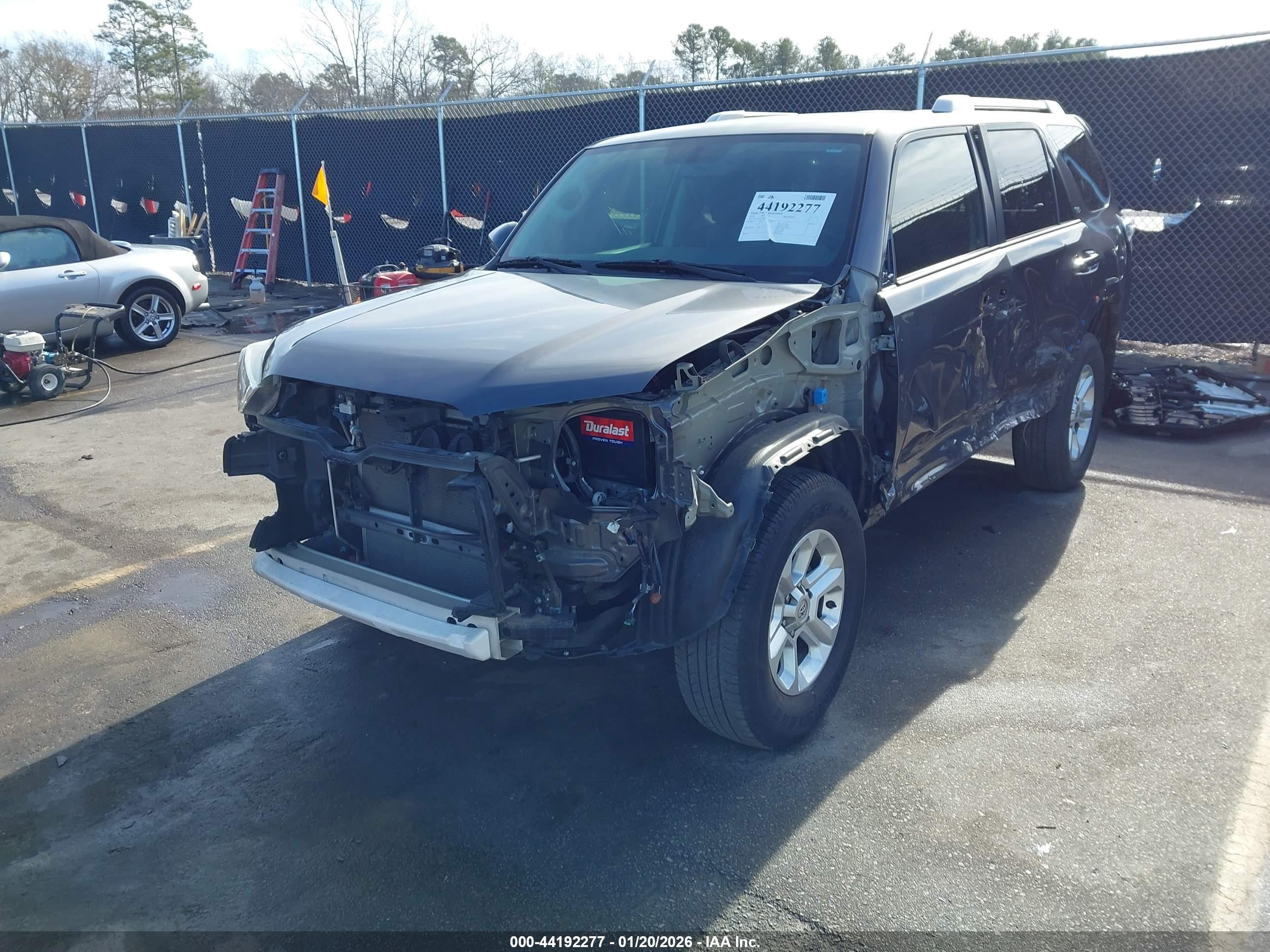 TOYOTA 4RUNNER image 2
