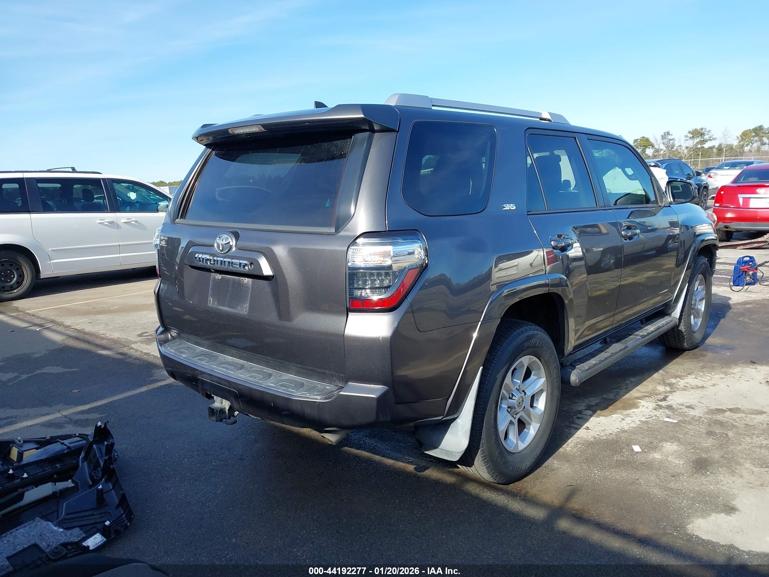 TOYOTA 4RUNNER image 4