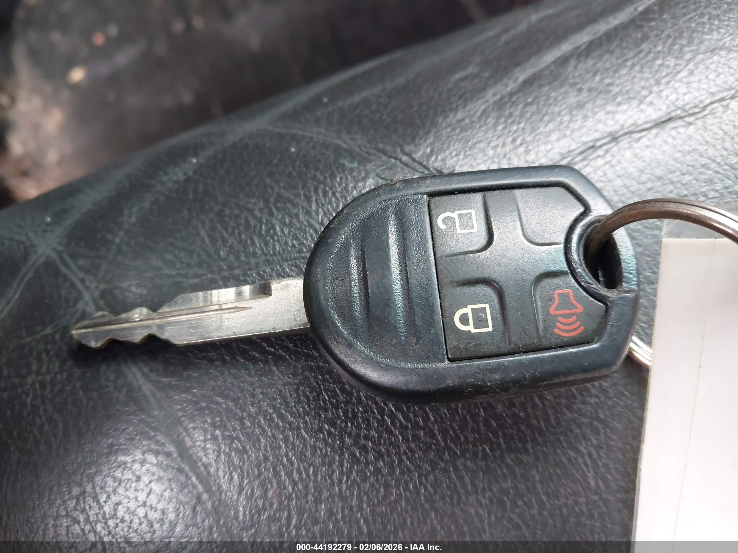 FORD EXPLORER image 11