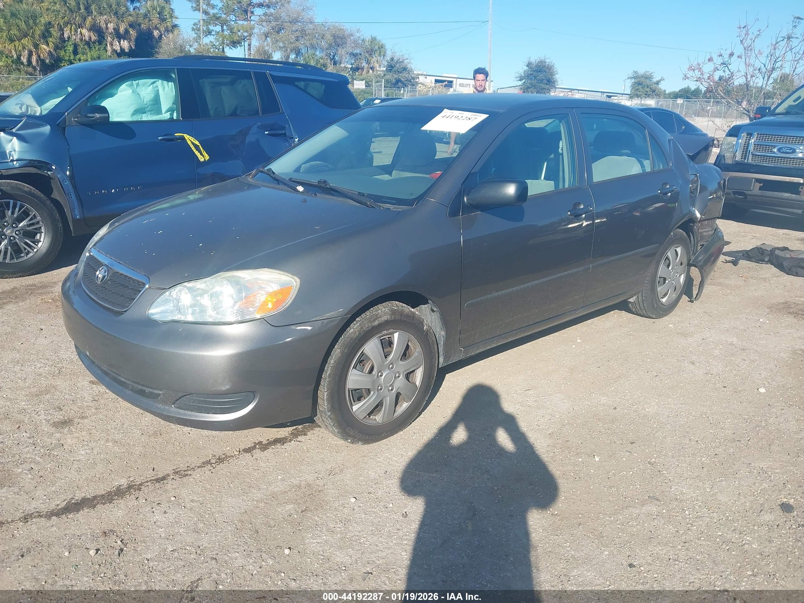 TOYOTA COROLLA image 2