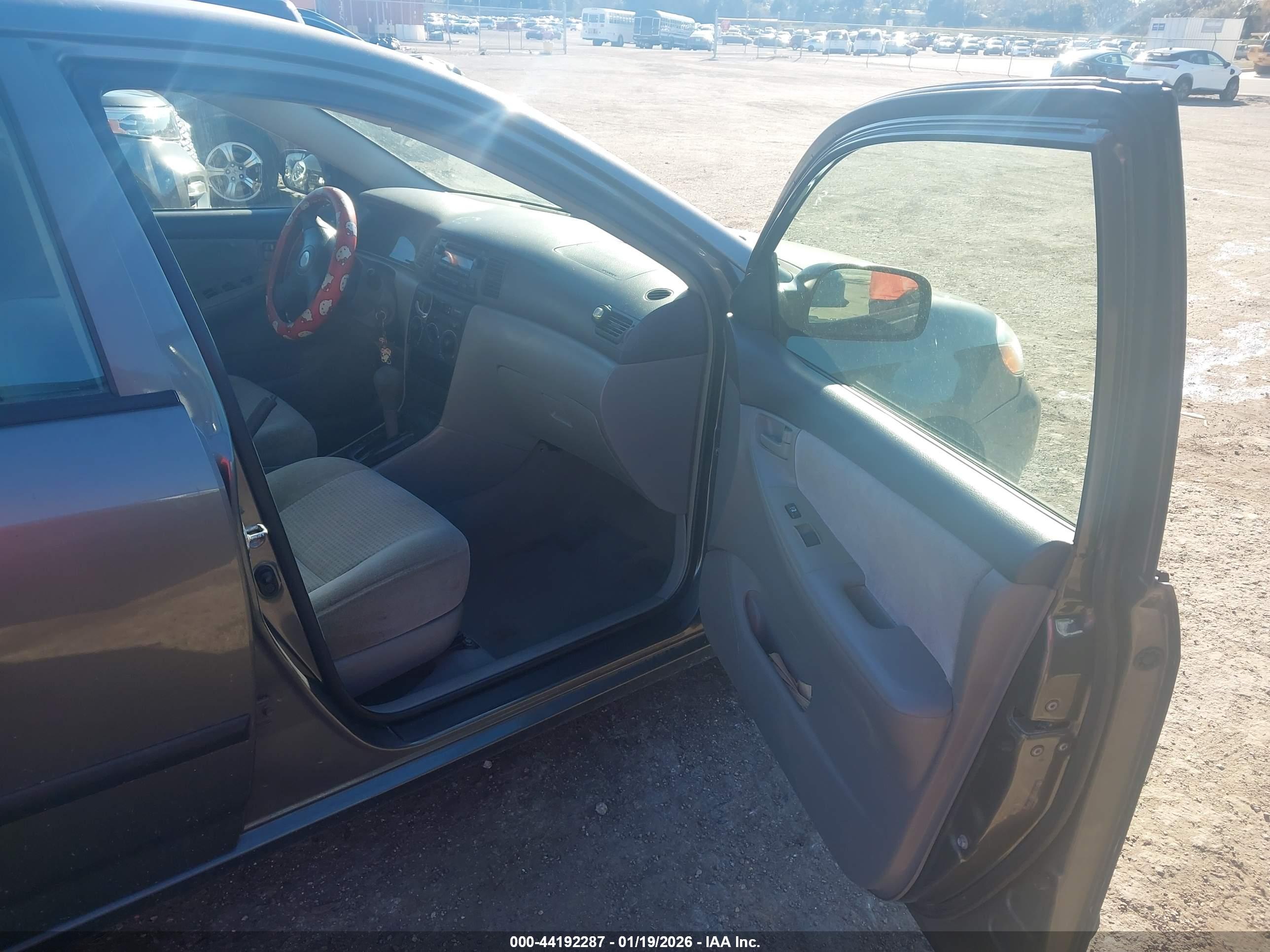 TOYOTA COROLLA image 5
