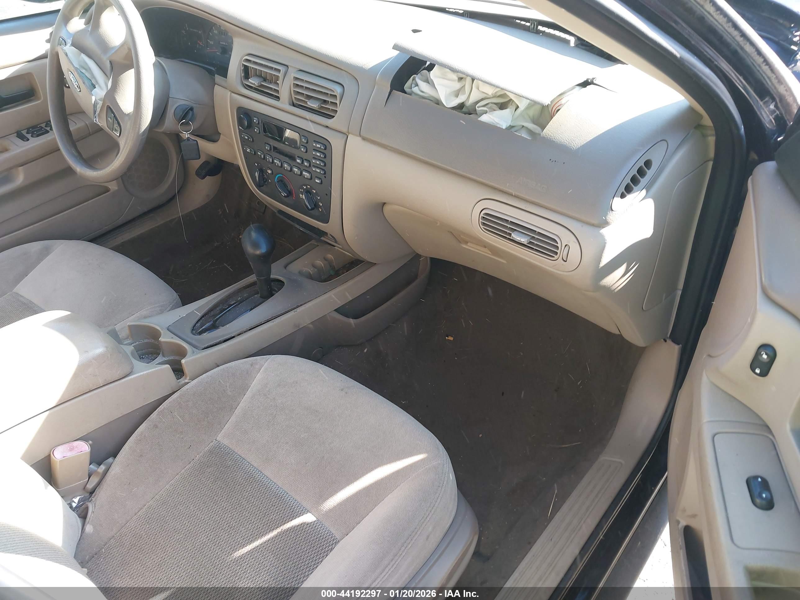 FORD TAURUS image 5