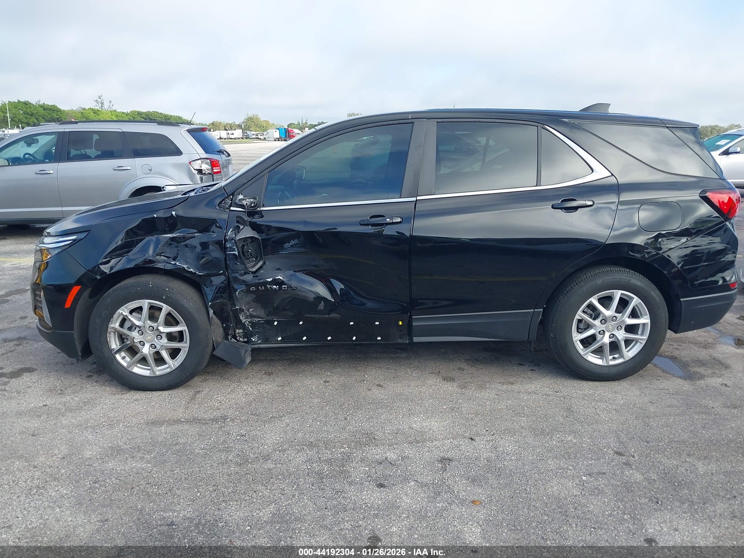 CHEVROLET EQUINOX image 6